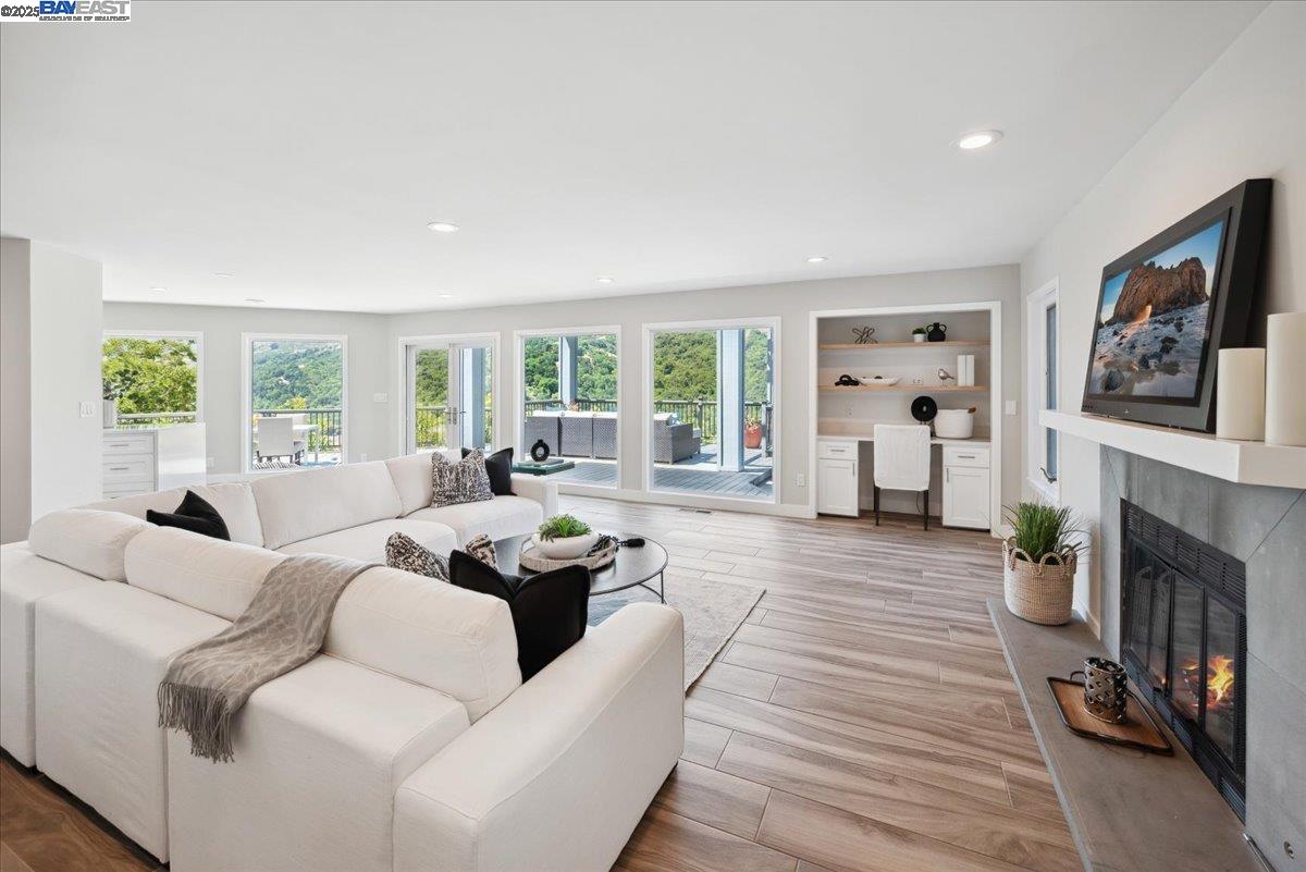 Detail Gallery Image 18 of 59 For 325 Bollinger Estates Ct, San Ramon,  CA 94583 - 4 Beds | 4/1 Baths