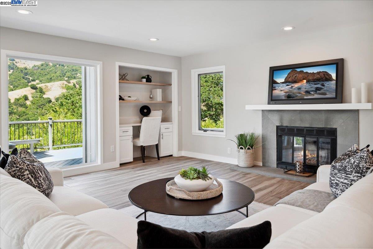 Detail Gallery Image 21 of 59 For 325 Bollinger Estates Ct, San Ramon,  CA 94583 - 4 Beds | 4/1 Baths