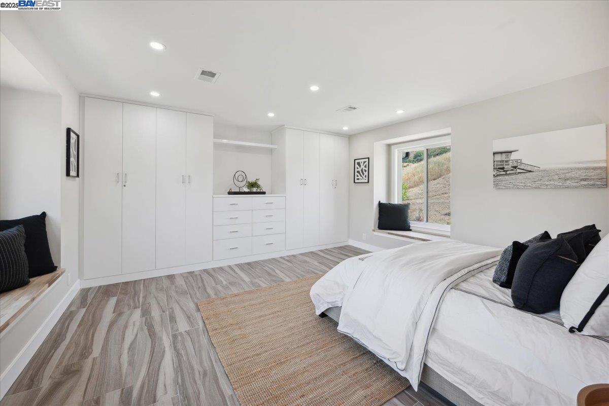 Detail Gallery Image 34 of 59 For 325 Bollinger Estates Ct, San Ramon,  CA 94583 - 4 Beds | 4/1 Baths