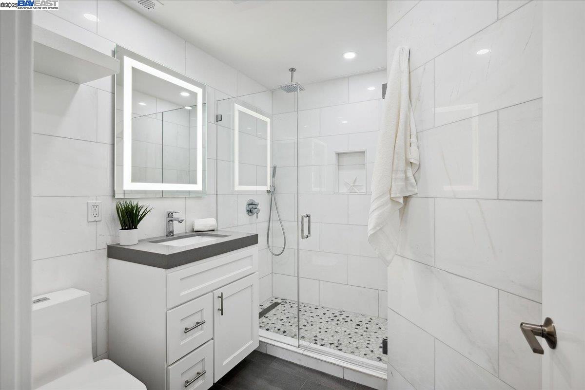 Detail Gallery Image 42 of 59 For 325 Bollinger Estates Ct, San Ramon,  CA 94583 - 4 Beds | 4/1 Baths