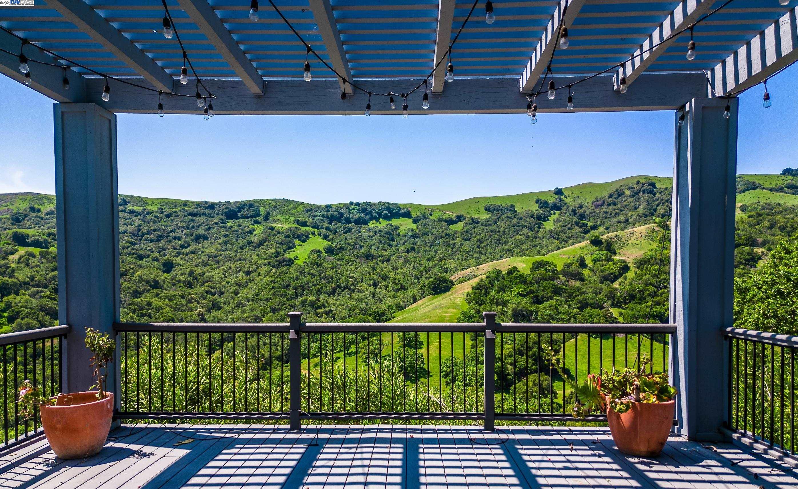 Detail Gallery Image 51 of 59 For 325 Bollinger Estates Ct, San Ramon,  CA 94583 - 4 Beds | 4/1 Baths