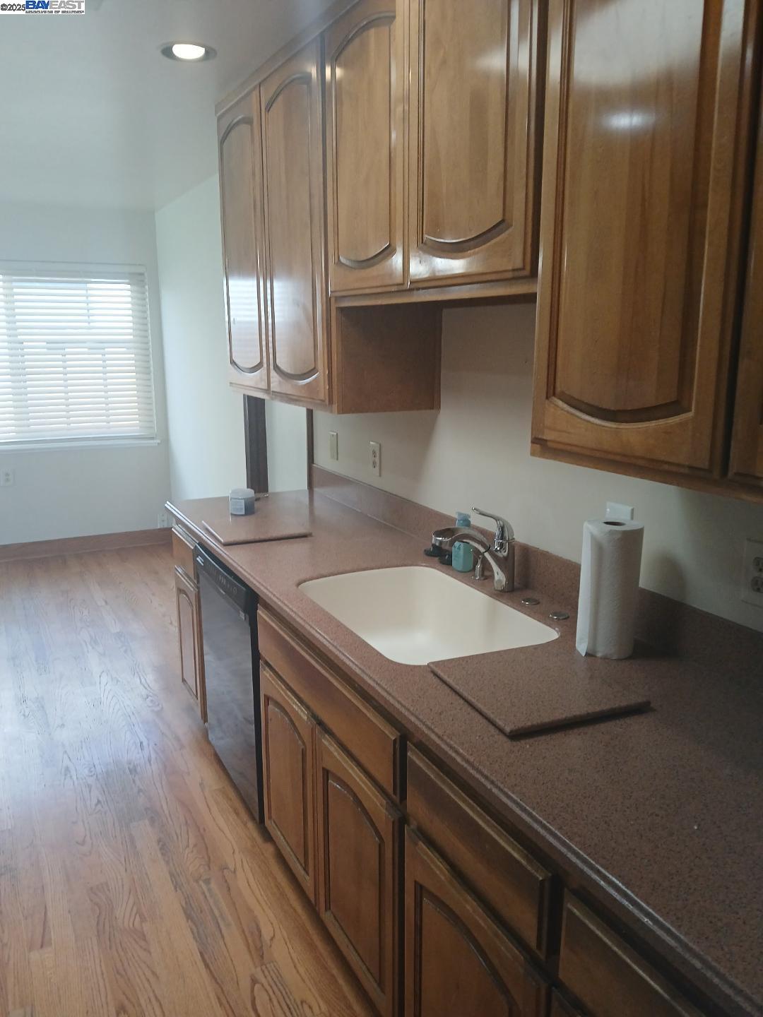 Detail Gallery Image 3 of 7 For 1781 via Rancho, San Lorenzo,  CA 94580 - 3 Beds | 2 Baths