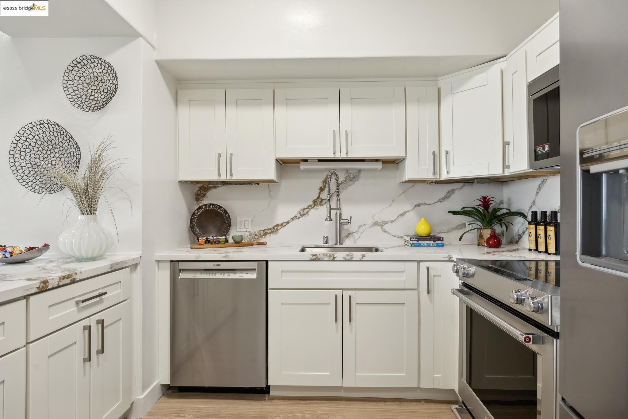 Photo #9: 41098964 Listing: Photo #9