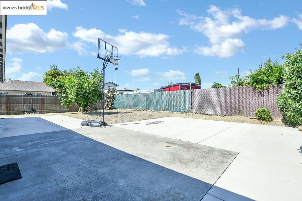 Detail Gallery Image 21 of 27 For 16059 Bizzibe St, Lathrop,  CA 95330 - 3 Beds | 1 Baths