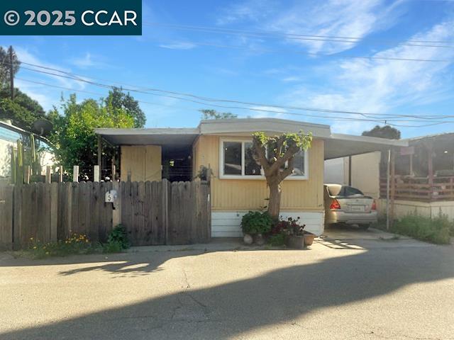 Detail Gallery Image 3 of 20 For 841 W Brannan Island Rd #5,  Isleton,  CA 95641 - 2 Beds | 1 Baths