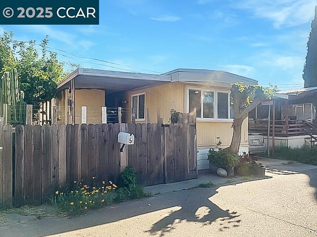 Detail Gallery Image 5 of 20 For 841 W Brannan Island Rd #5,  Isleton,  CA 95641 - 2 Beds | 1 Baths