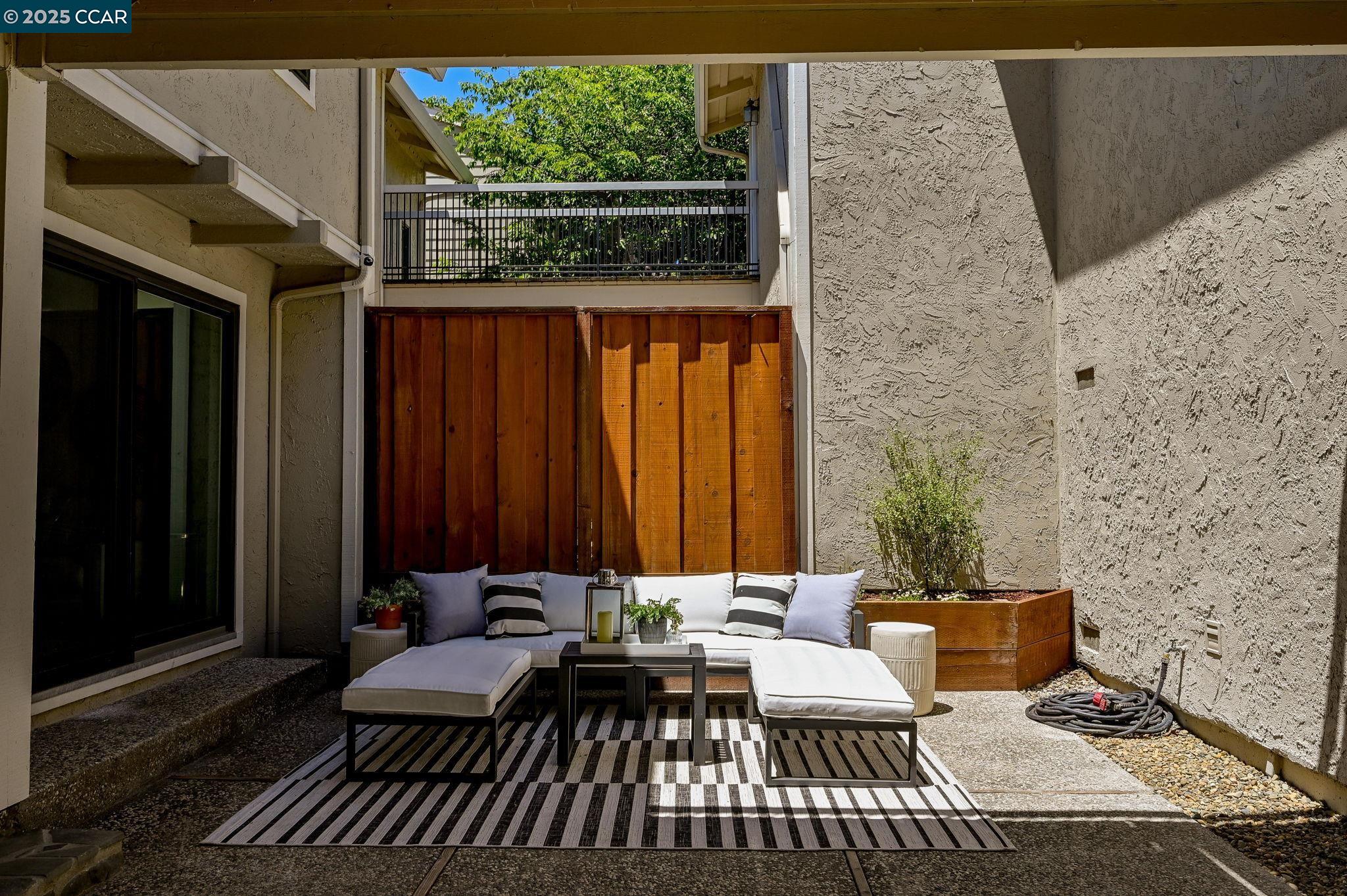 Photo #3: 41098975 Listing 