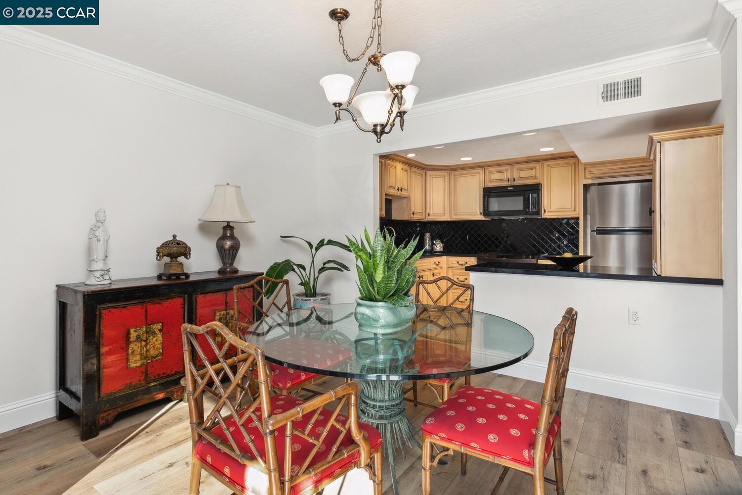 Photo #13: 41098980 Listing: Photo #13