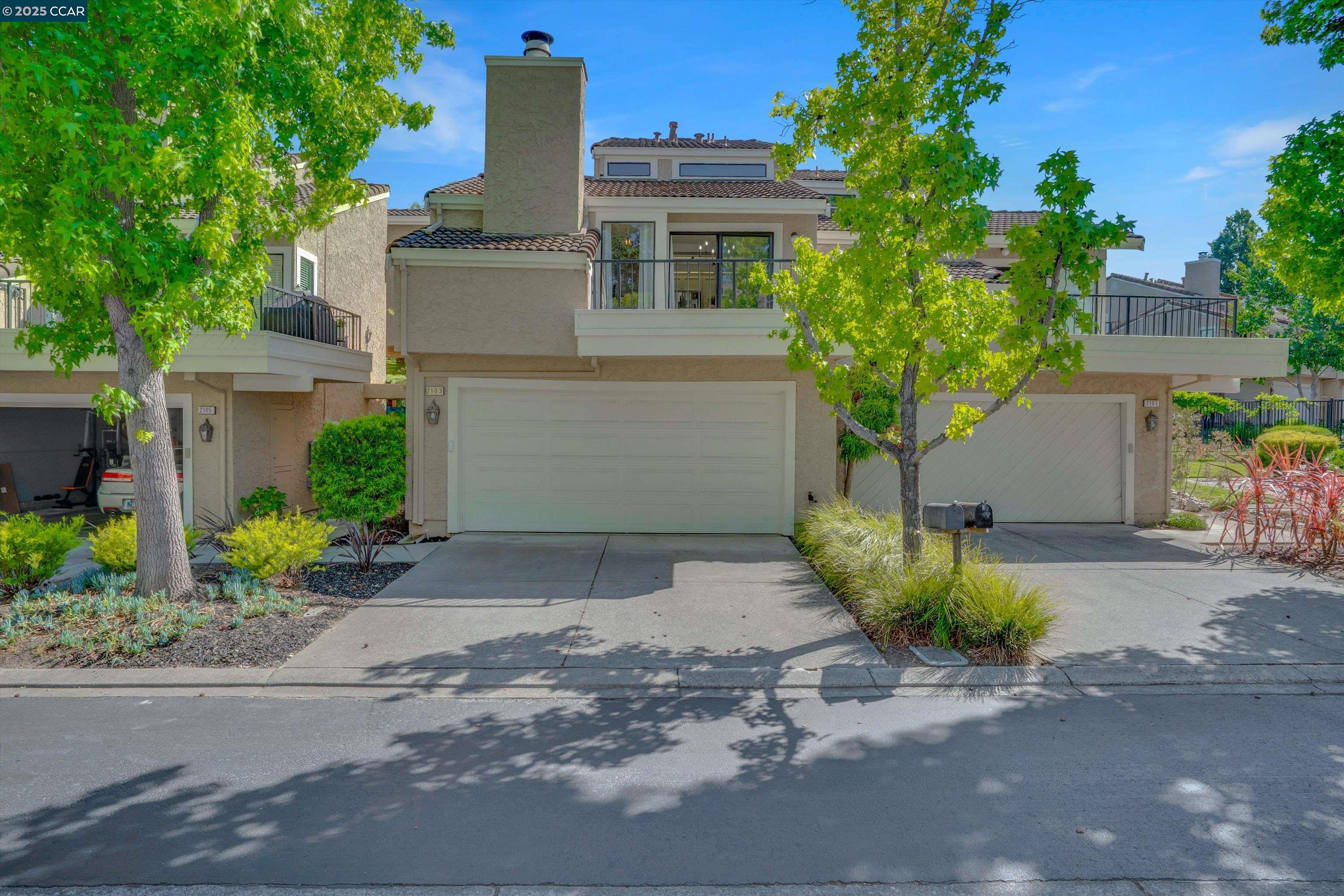 MLS: 41098984 Condo For Sale