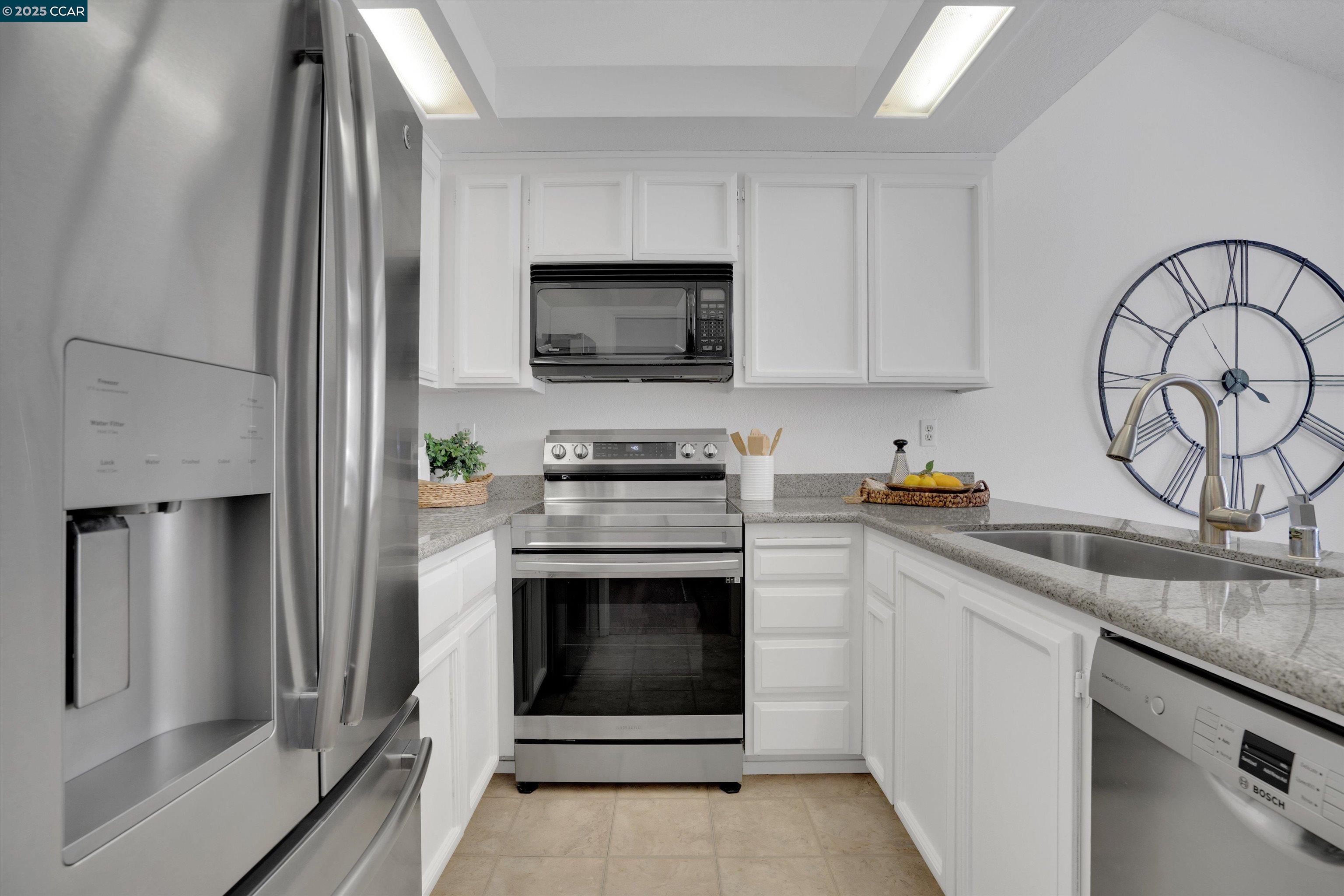 Photo #12: 41098984 Listing: Photo #12