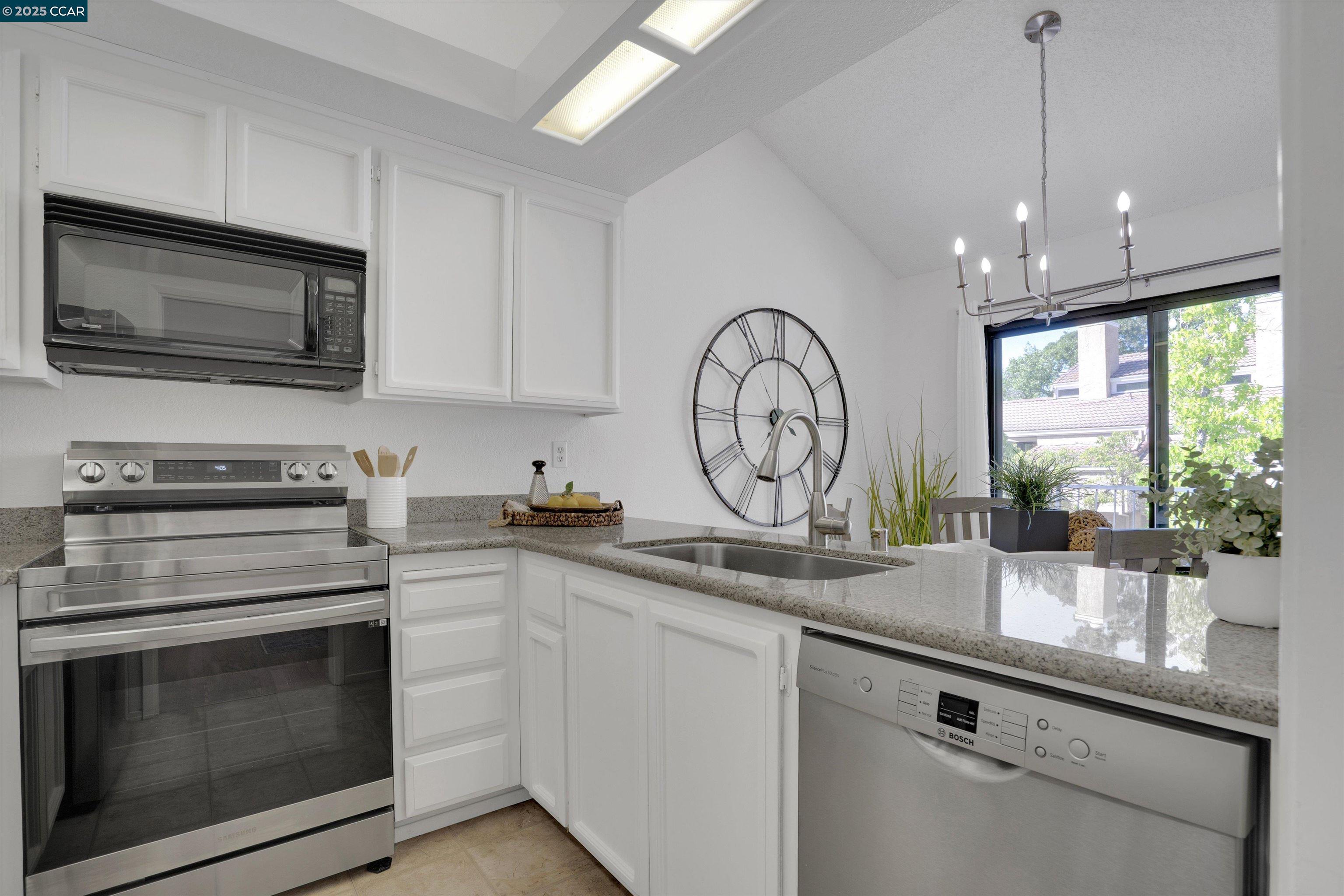 Photo #13: 41098984 Listing: Photo #13