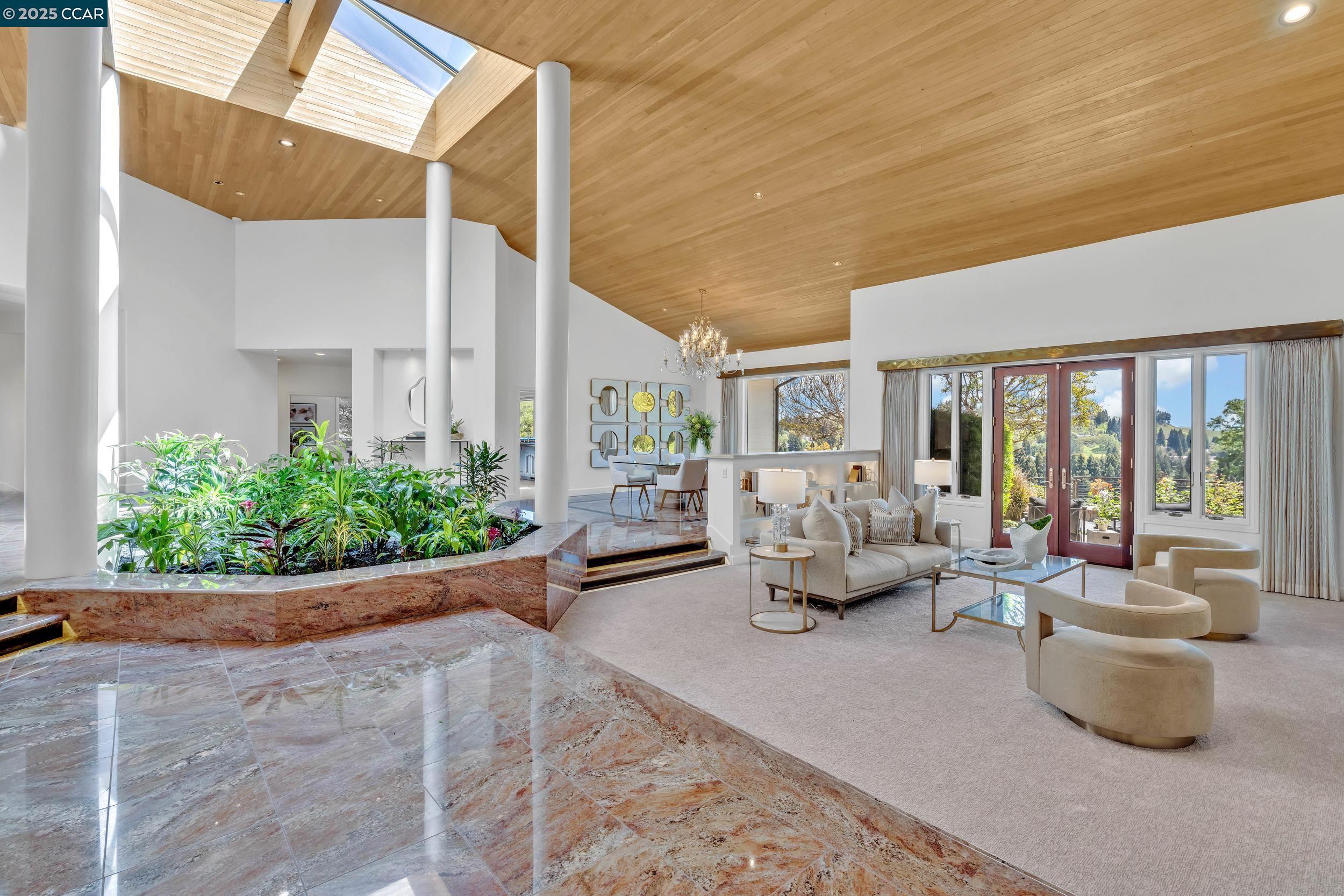 Detail Gallery Image 17 of 60 For 1121 Eagle Nest Ct, Danville,  CA 94506 - 5 Beds | 6 Baths