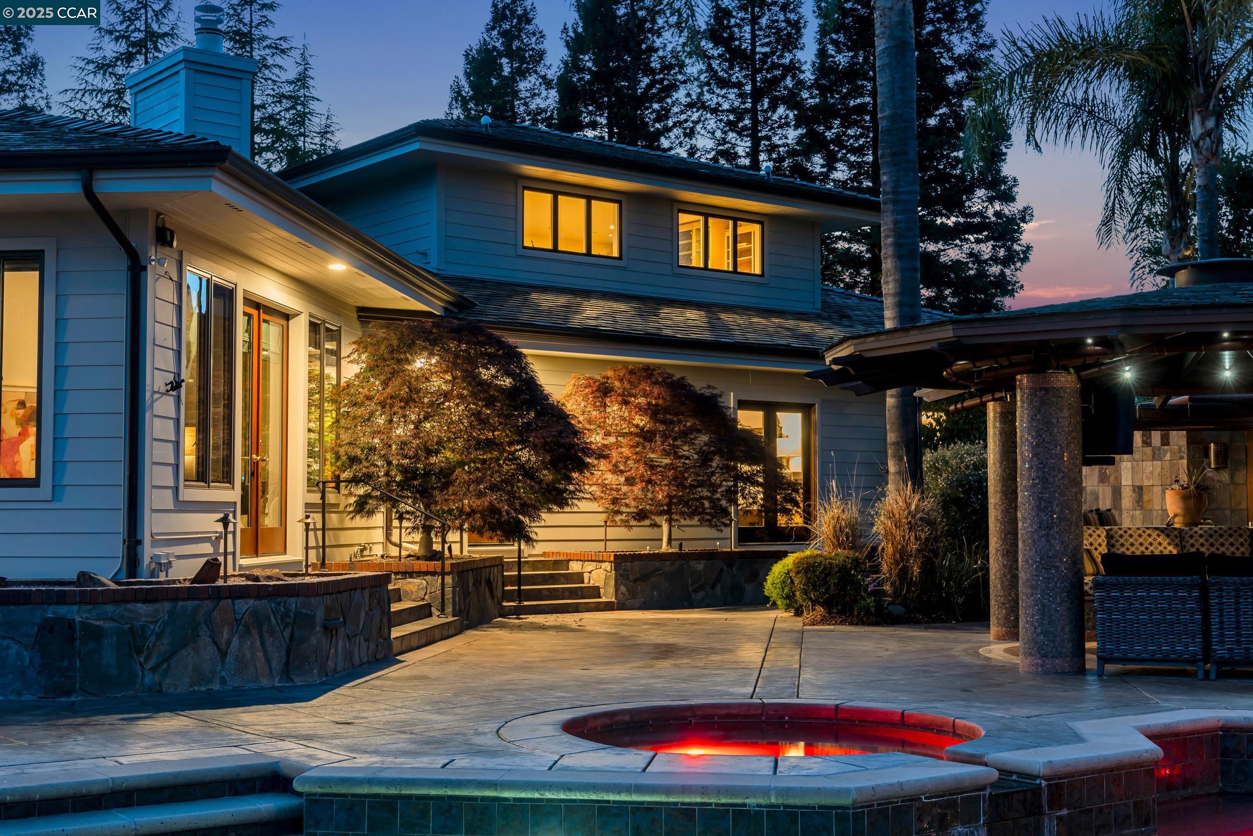 Detail Gallery Image 9 of 60 For 1121 Eagle Nest Ct, Danville,  CA 94506 - 5 Beds | 6 Baths
