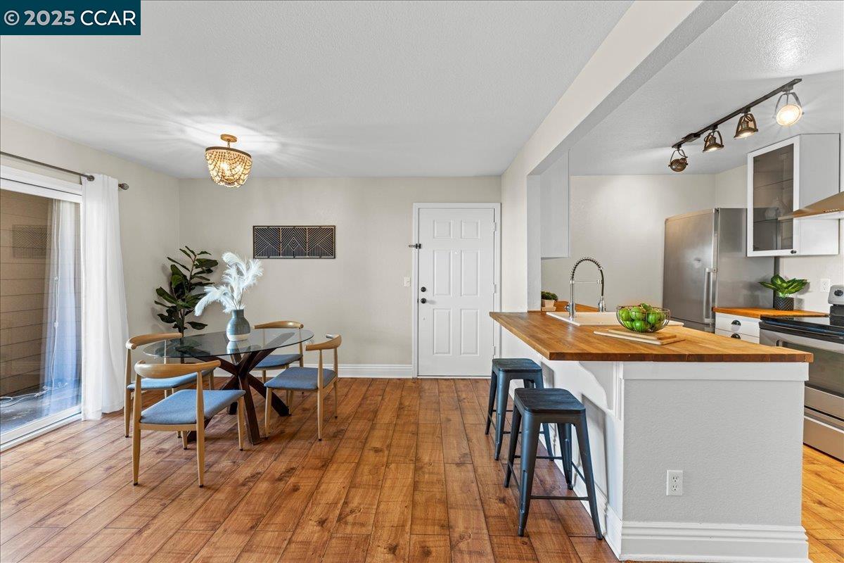 Photo #2: 41098987 Listing 