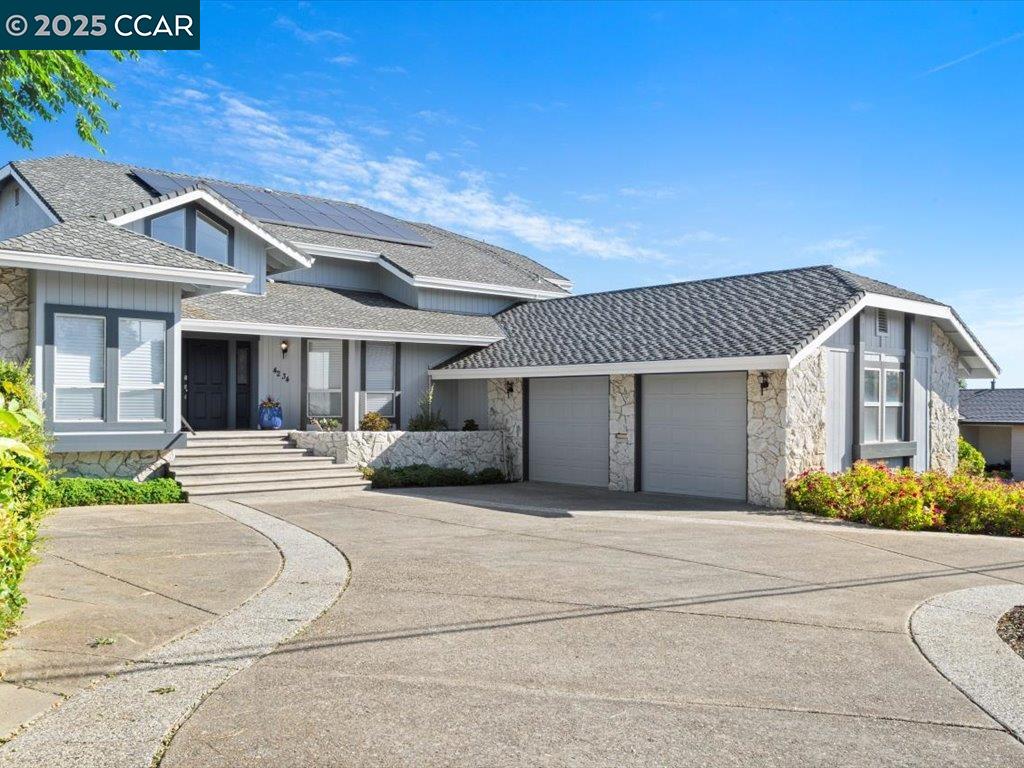 Detail Gallery Image 1 of 1 For 4234 Hillview Dr, Pittsburg,  CA 94565 - 3 Beds | 2/1 Baths