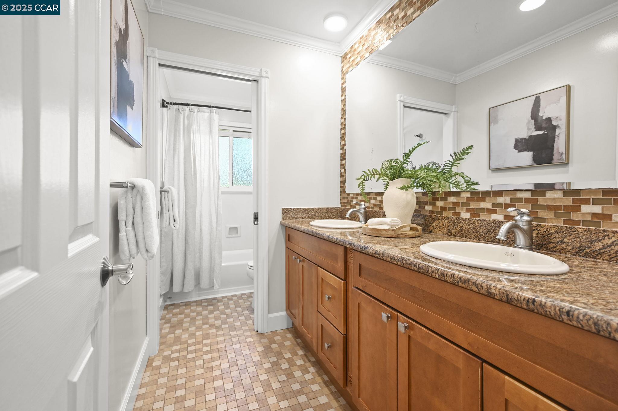 Detail Gallery Image 21 of 36 For 214 via Mantilla, Walnut Creek,  CA 94598 - 4 Beds | 2 Baths