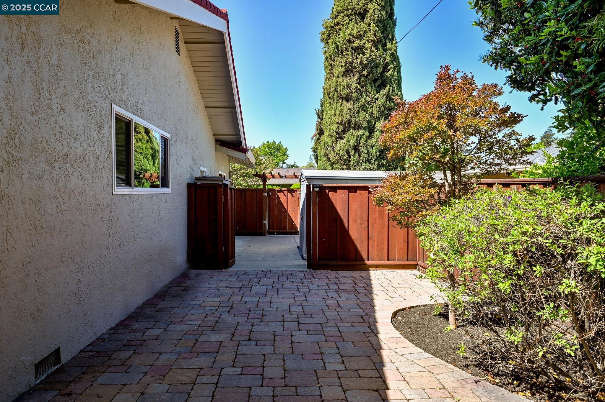 Detail Gallery Image 34 of 36 For 214 via Mantilla, Walnut Creek,  CA 94598 - 4 Beds | 2 Baths