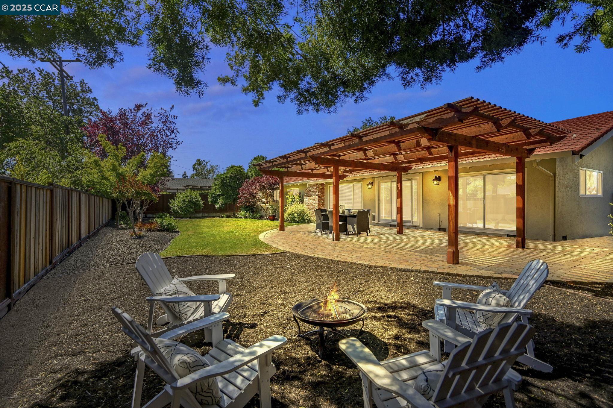 Detail Gallery Image 36 of 36 For 214 via Mantilla, Walnut Creek,  CA 94598 - 4 Beds | 2 Baths