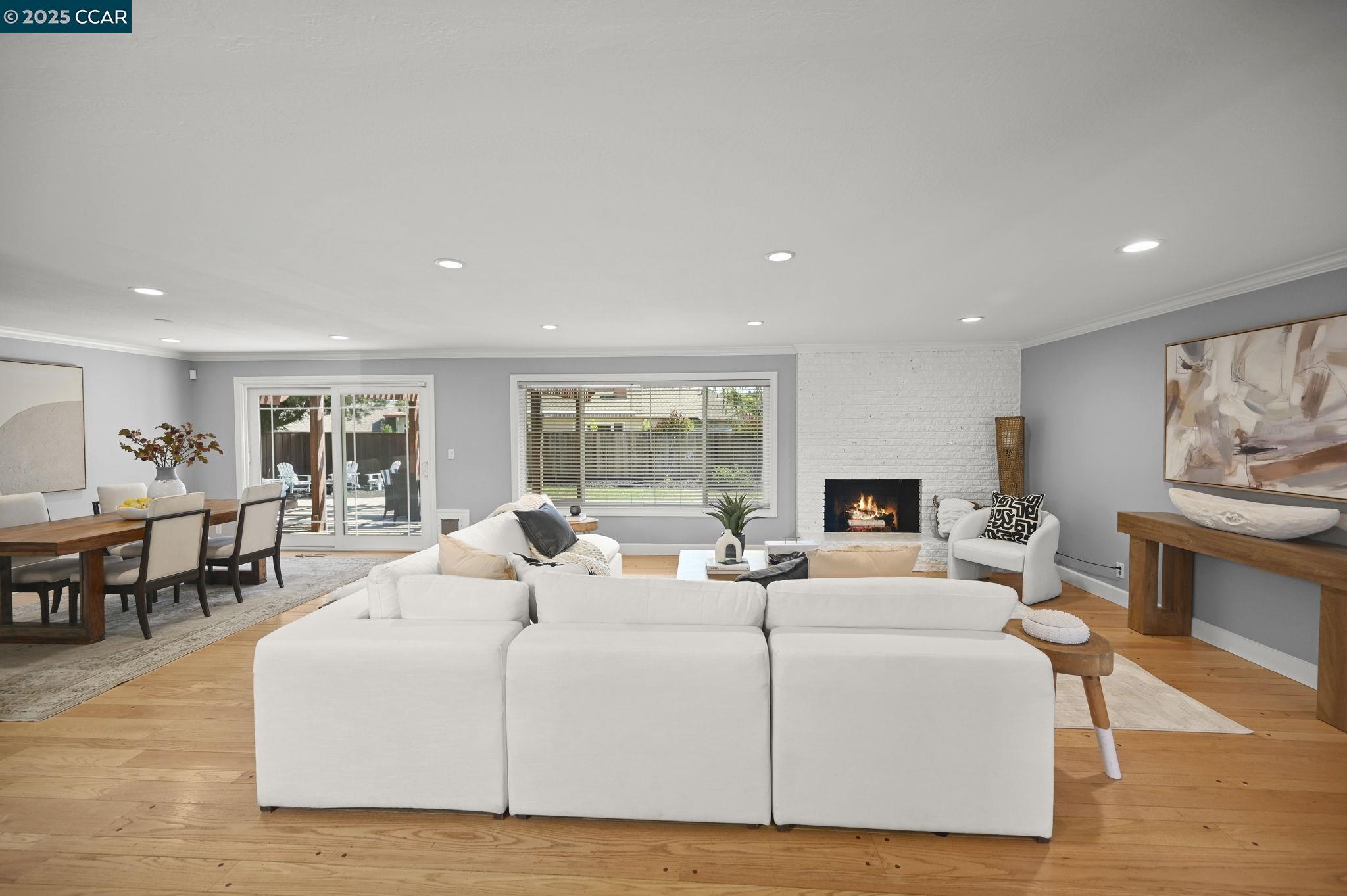 Detail Gallery Image 7 of 36 For 214 via Mantilla, Walnut Creek,  CA 94598 - 4 Beds | 2 Baths