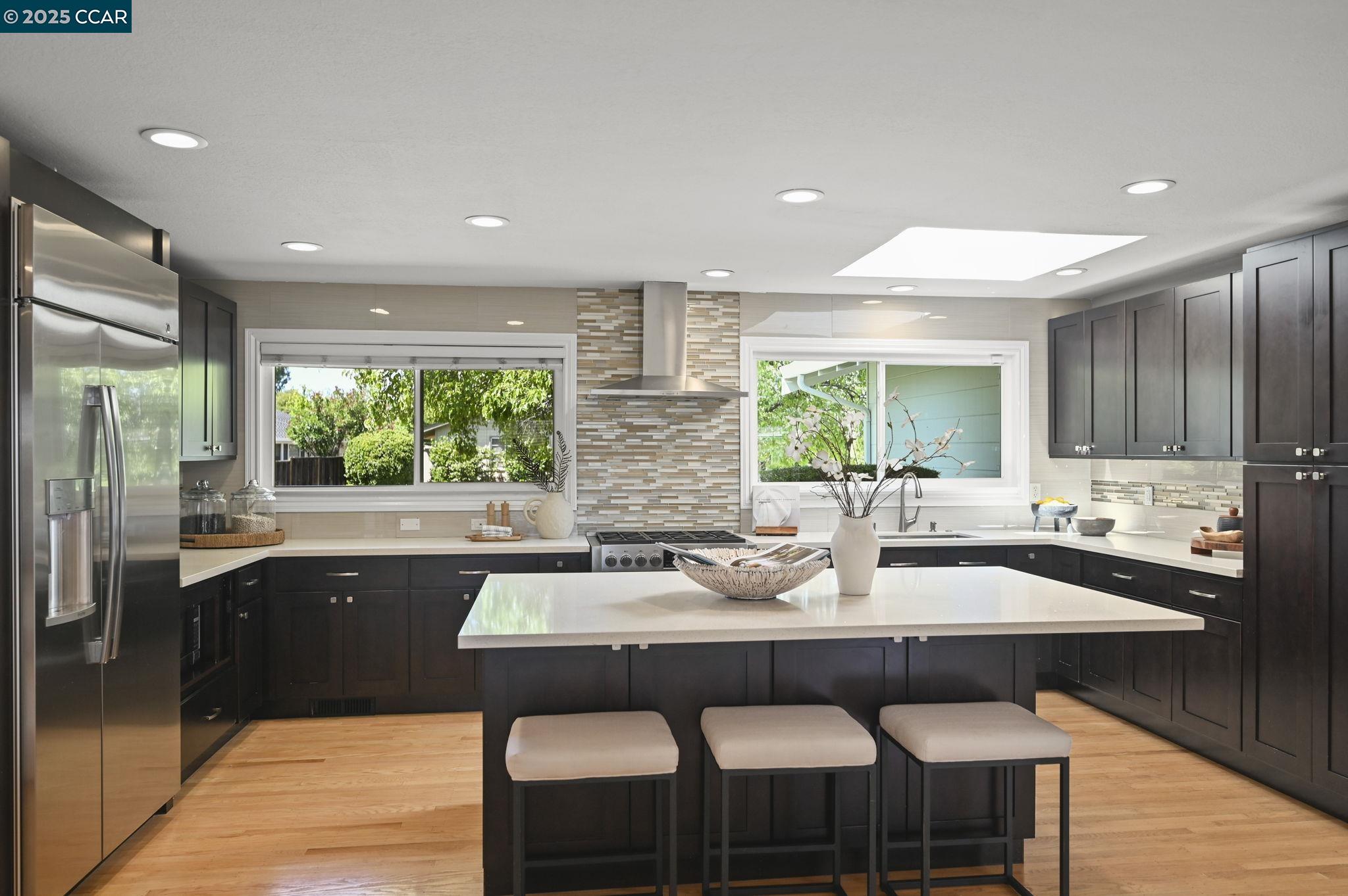 Detail Gallery Image 9 of 36 For 214 via Mantilla, Walnut Creek,  CA 94598 - 4 Beds | 2 Baths
