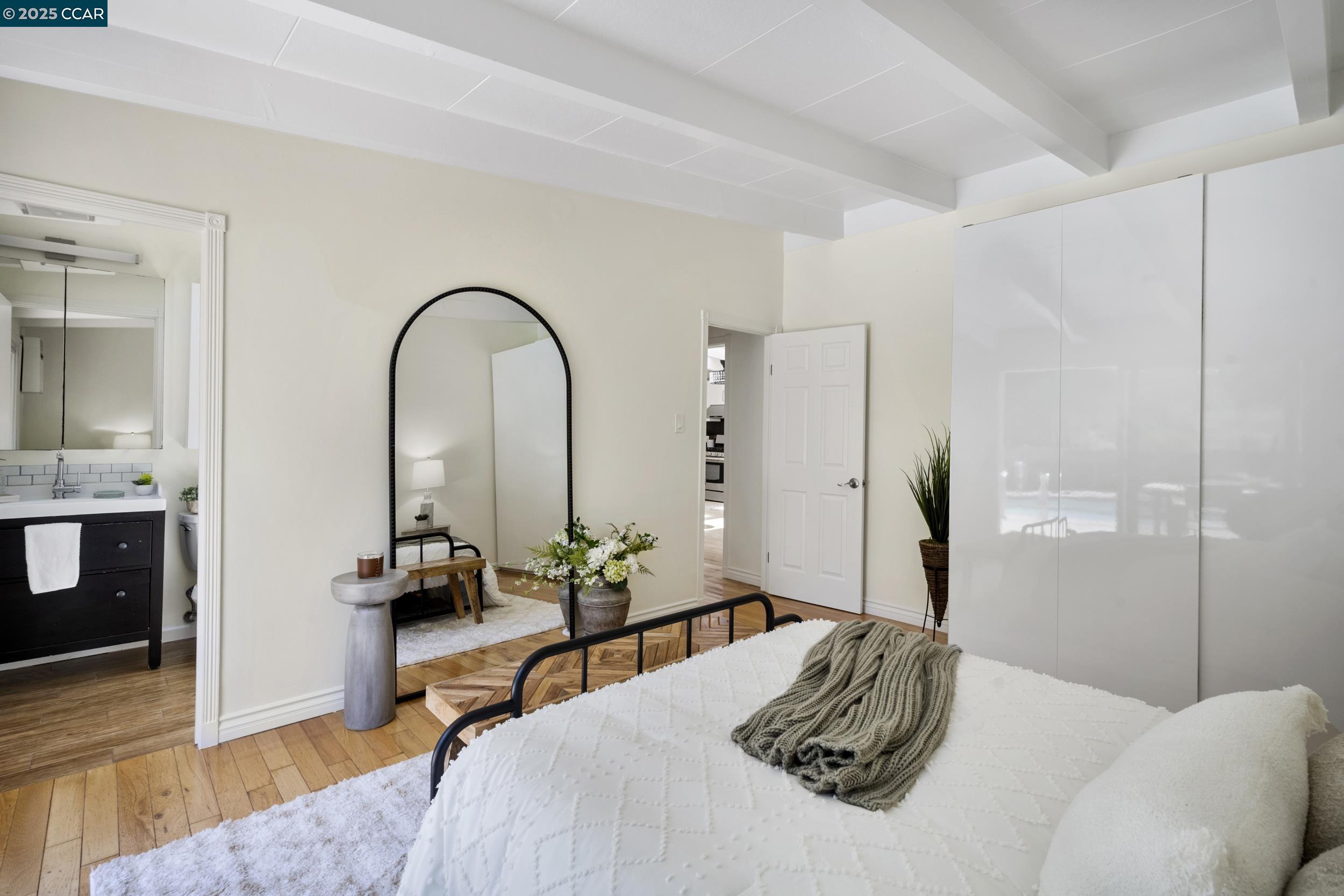 Detail Gallery Image 16 of 23 For 1710 Sarah Dr, Pinole,  CA 94564 - 3 Beds | 2 Baths