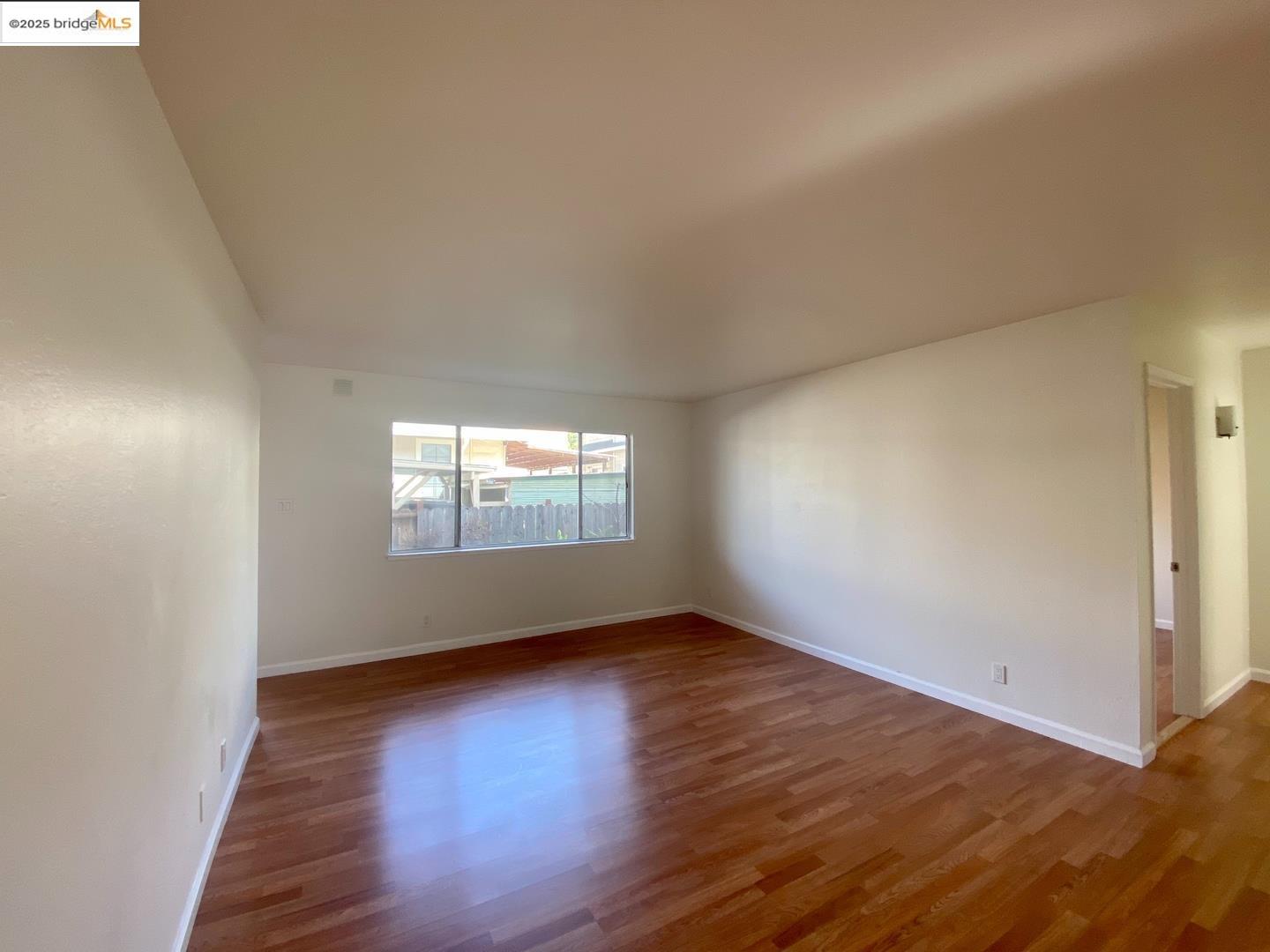 Detail Gallery Image 13 of 20 For 3044 Capp St, Oakland,  CA 94602 - – Beds | – Baths