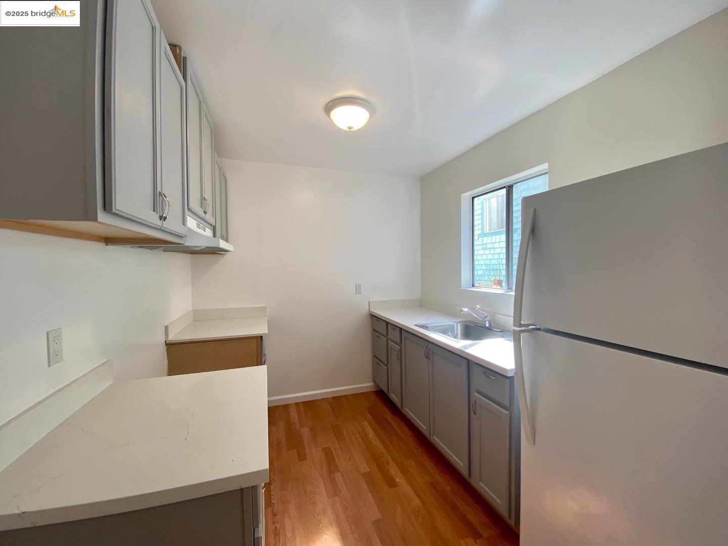 Detail Gallery Image 7 of 20 For 3044 Capp St, Oakland,  CA 94602 - – Beds | – Baths