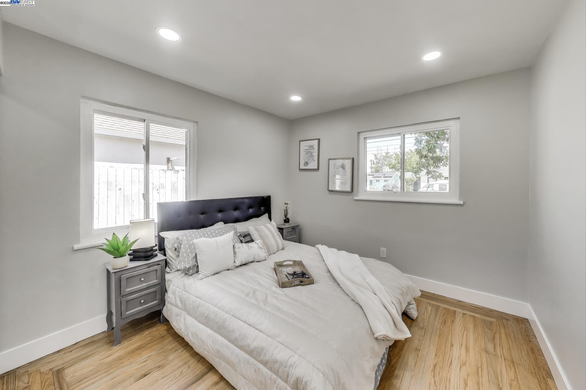 Detail Gallery Image 15 of 21 For 2316 Dolores, Pinole,  CA 94564 - 3 Beds | 2 Baths