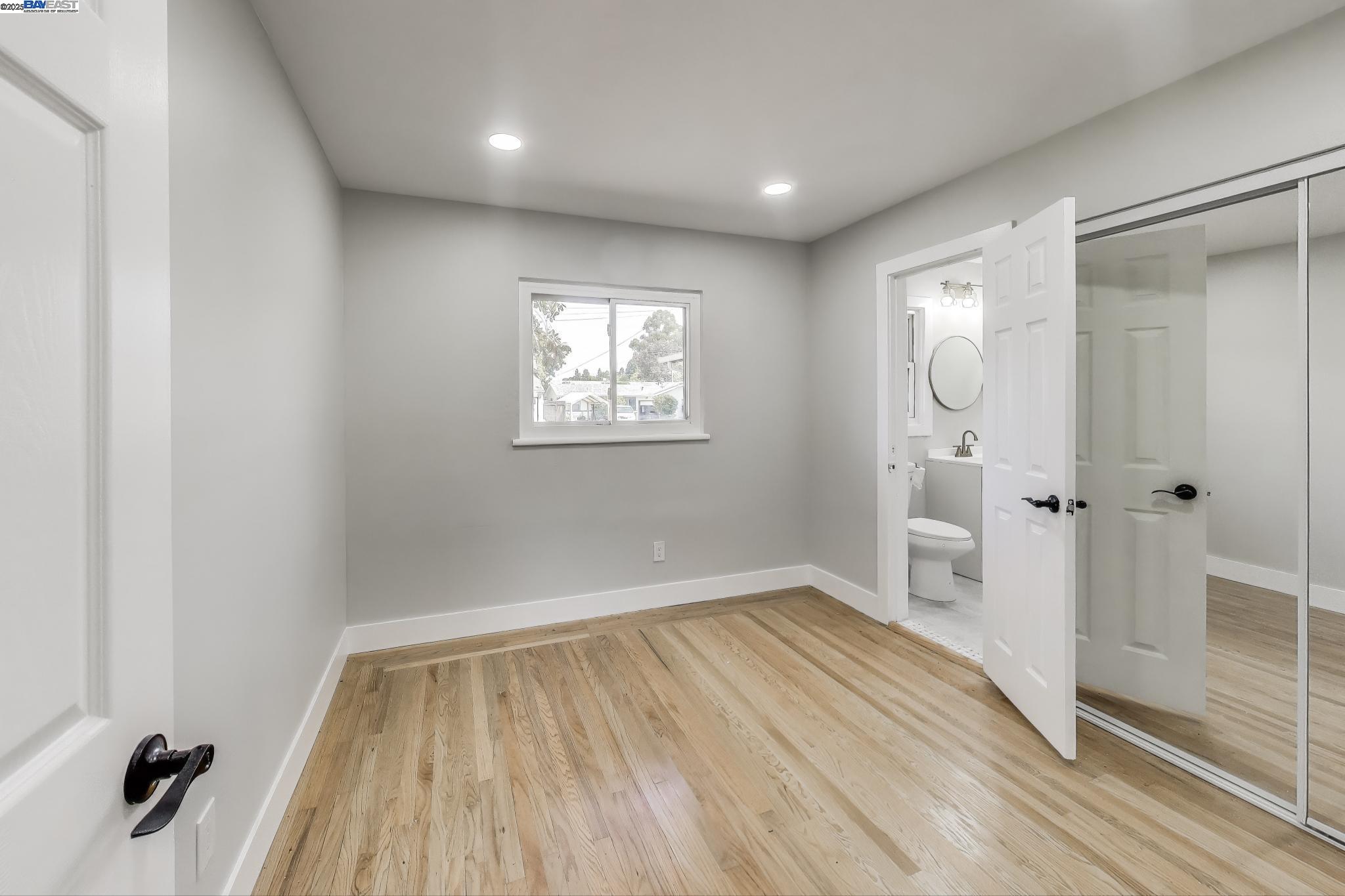 Detail Gallery Image 10 of 21 For 2316 Dolores, Pinole,  CA 94564 - 3 Beds | 2 Baths
