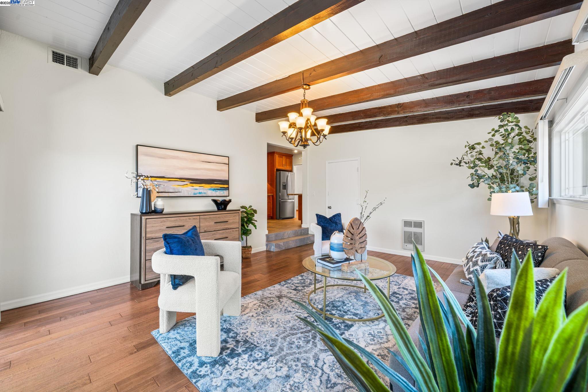 Detail Gallery Image 11 of 24 For 1457 via El Monte, San Lorenzo,  CA 94580 - 3 Beds | 1 Baths