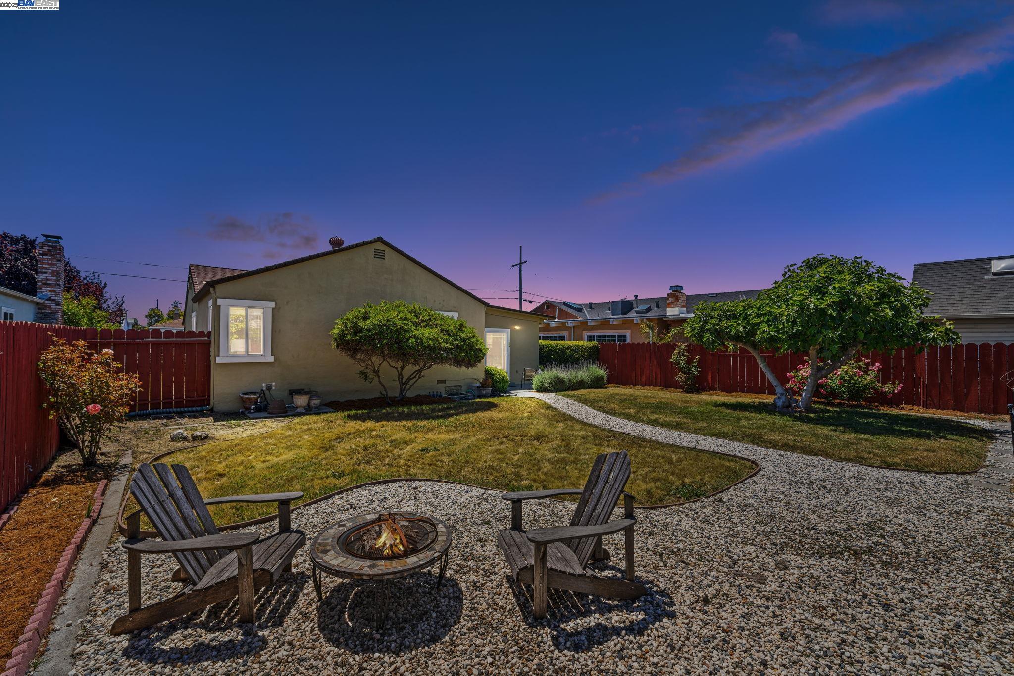 Detail Gallery Image 23 of 24 For 1457 via El Monte, San Lorenzo,  CA 94580 - 3 Beds | 1 Baths