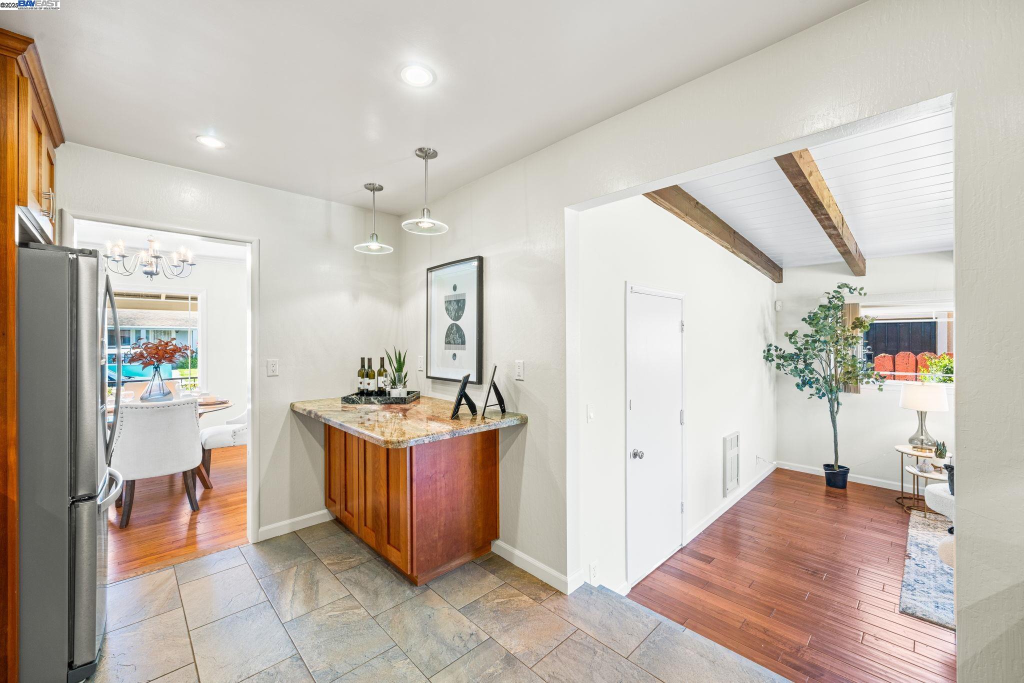 Detail Gallery Image 9 of 24 For 1457 via El Monte, San Lorenzo,  CA 94580 - 3 Beds | 1 Baths