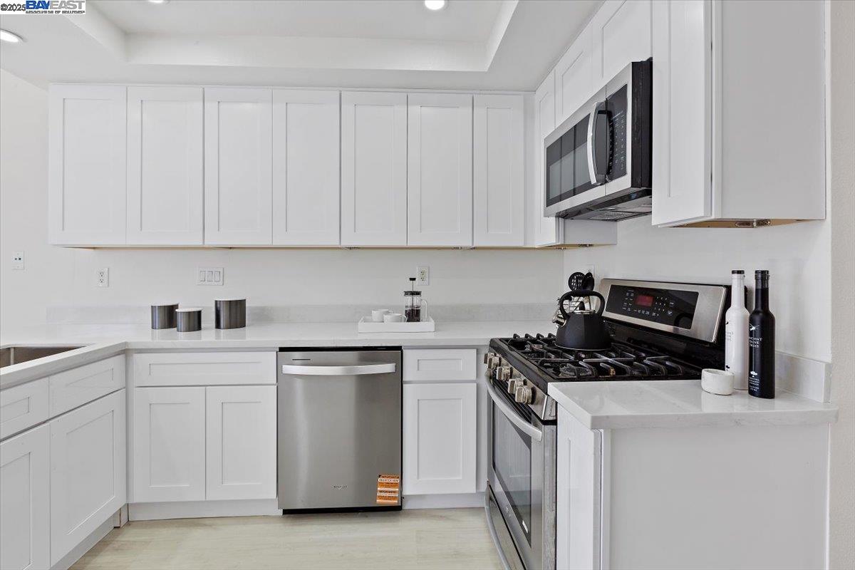 Detail Gallery Image 15 of 32 For 32948 Soquel St, Union City,  CA 94587 - 3 Beds | 2 Baths