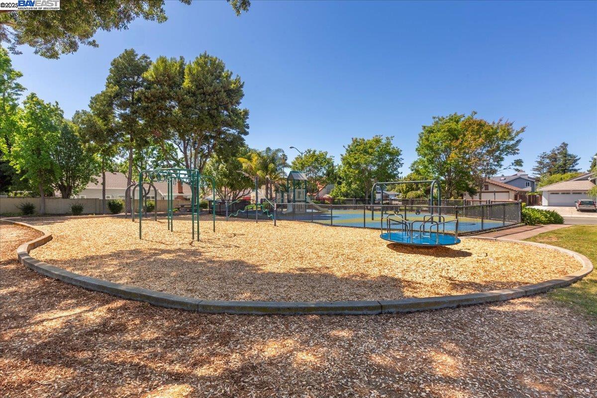 Detail Gallery Image 32 of 32 For 32948 Soquel St, Union City,  CA 94587 - 3 Beds | 2 Baths