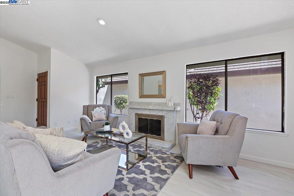 Detail Gallery Image 9 of 32 For 32948 Soquel St, Union City,  CA 94587 - 3 Beds | 2 Baths
