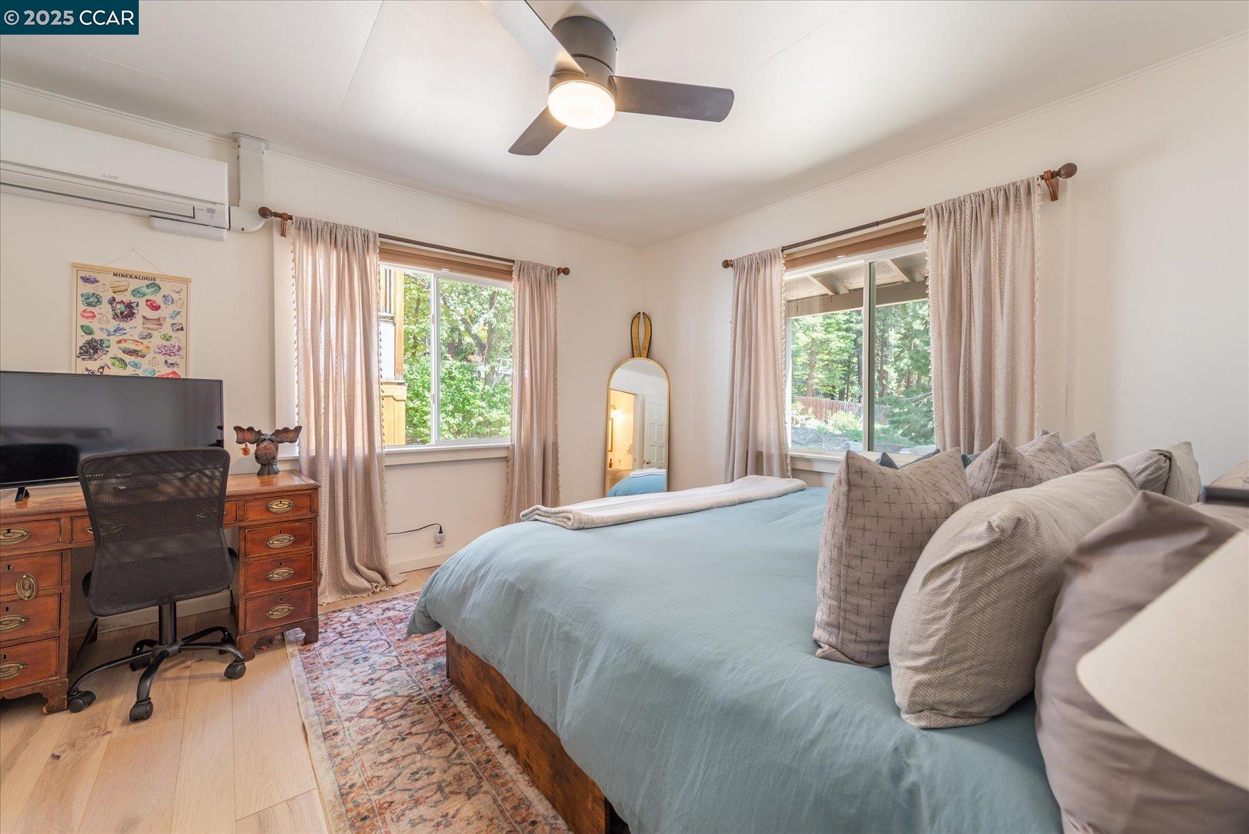 Detail Gallery Image 5 of 11 For 604 Chipmunk St, Kings Beach,  CA 96143 - 2 Beds | 2 Baths