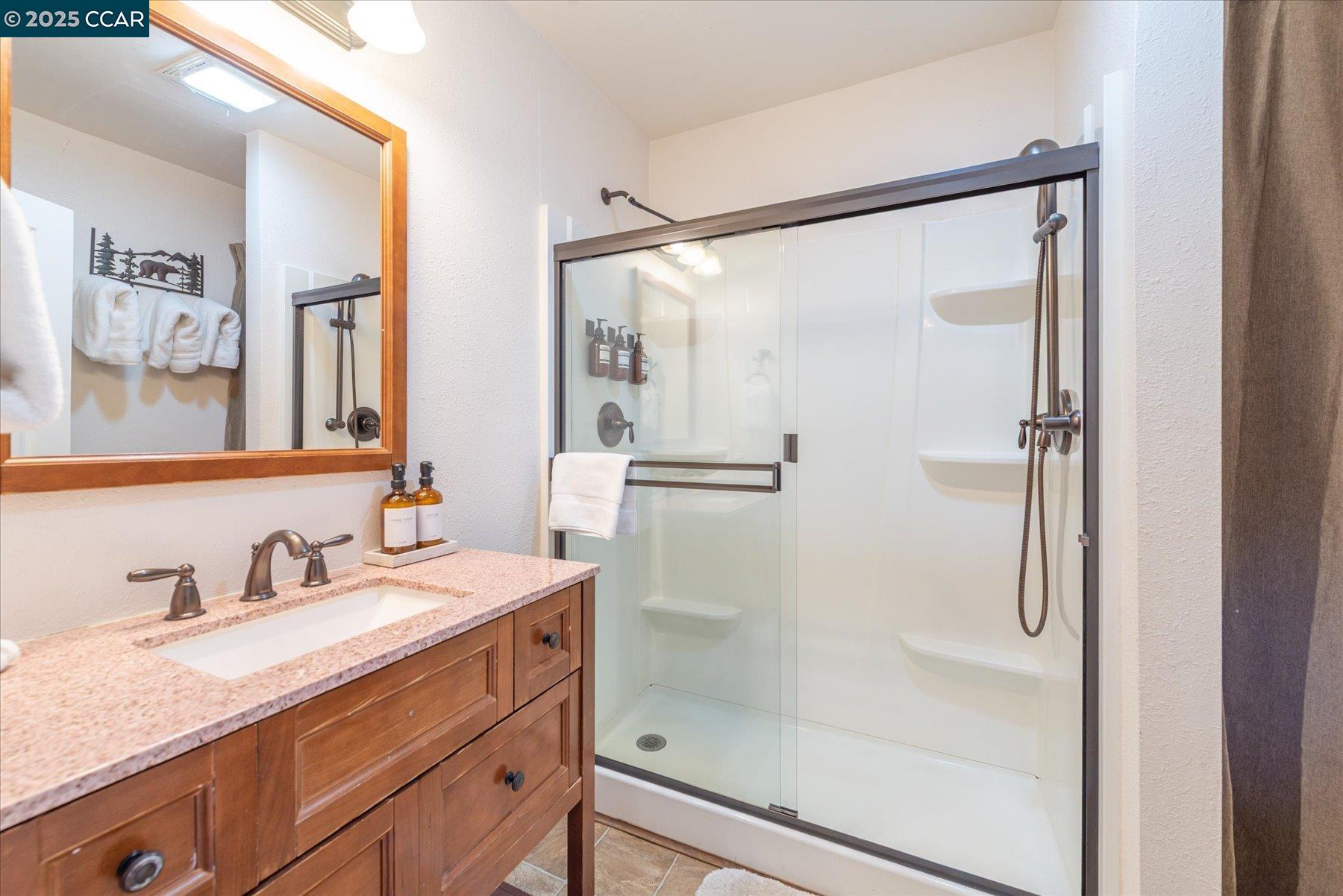 Detail Gallery Image 6 of 11 For 604 Chipmunk St, Kings Beach,  CA 96143 - 2 Beds | 2 Baths