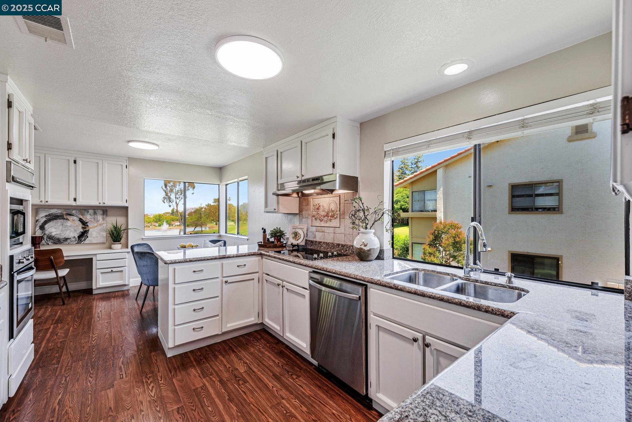 Detail Gallery Image 12 of 50 For 8366 Riesling Way, San Jose,  CA 95135 - 2 Beds | 2 Baths