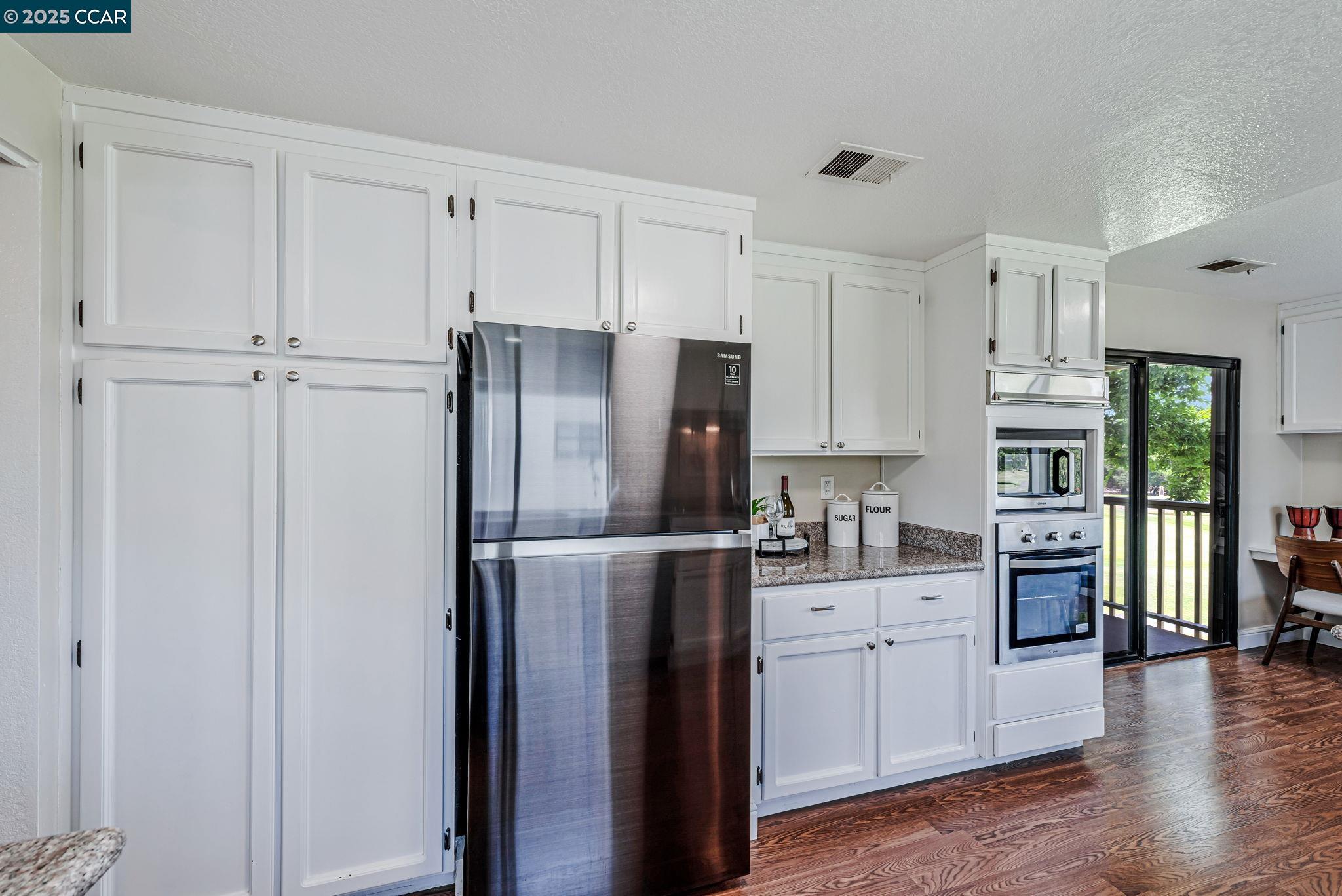 Detail Gallery Image 13 of 50 For 8366 Riesling Way, San Jose,  CA 95135 - 2 Beds | 2 Baths