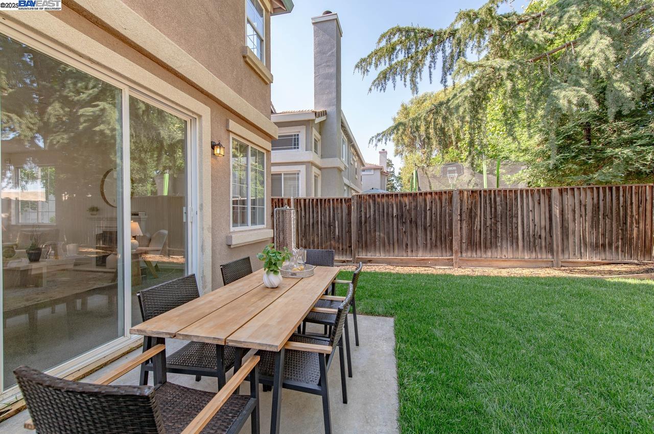 Detail Gallery Image 22 of 27 For 829 Berryessa Ct, Livermore,  CA 94551 - 3 Beds | 2/1 Baths