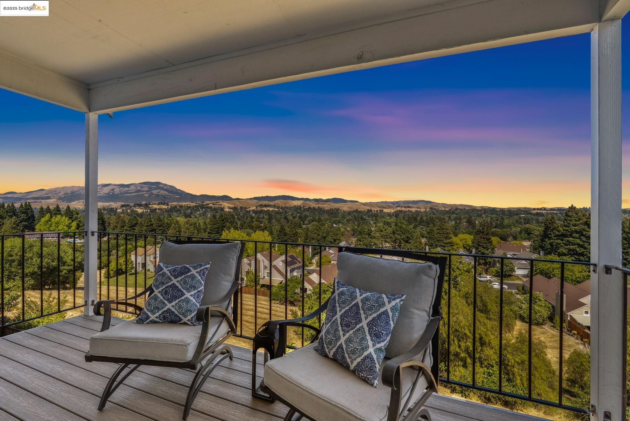 MLS: 41099025 Condo For Sale