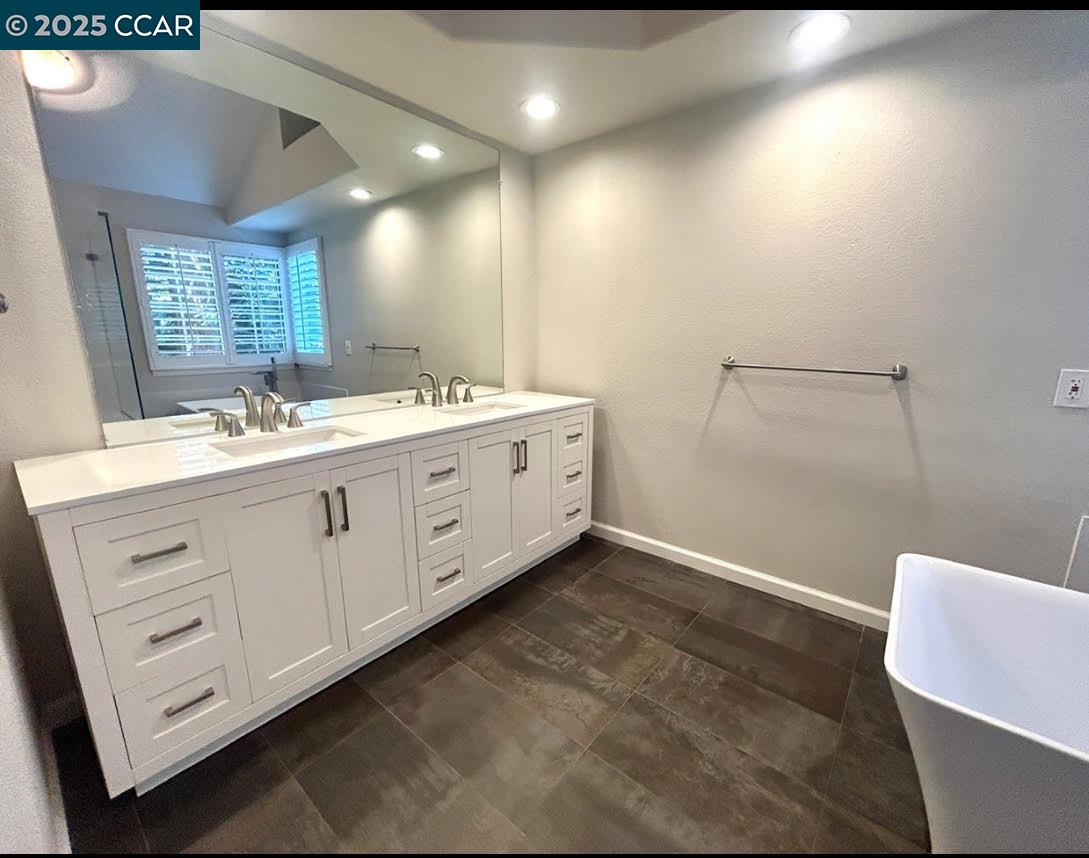 117 Heritage Park Dr, Danville, California 94506, 3 Bedrooms Bedrooms, 7 Rooms Rooms,2 BathroomsBathrooms,Residential Lease,For Rent,117 Heritage Park Dr,41099031