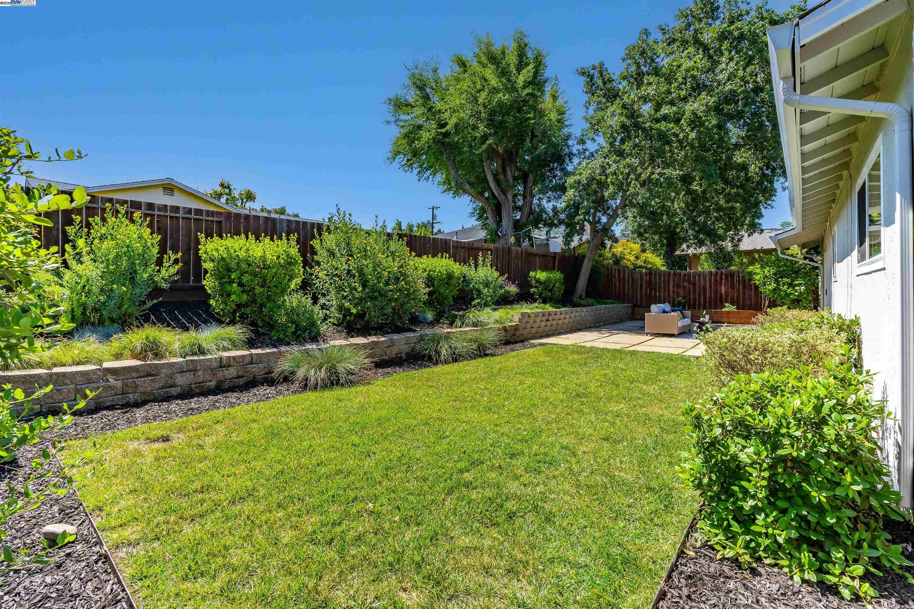 Detail Gallery Image 29 of 32 For 1337 Pennsylvania Blvd, Concord,  CA 94521 - 3 Beds | 2 Baths