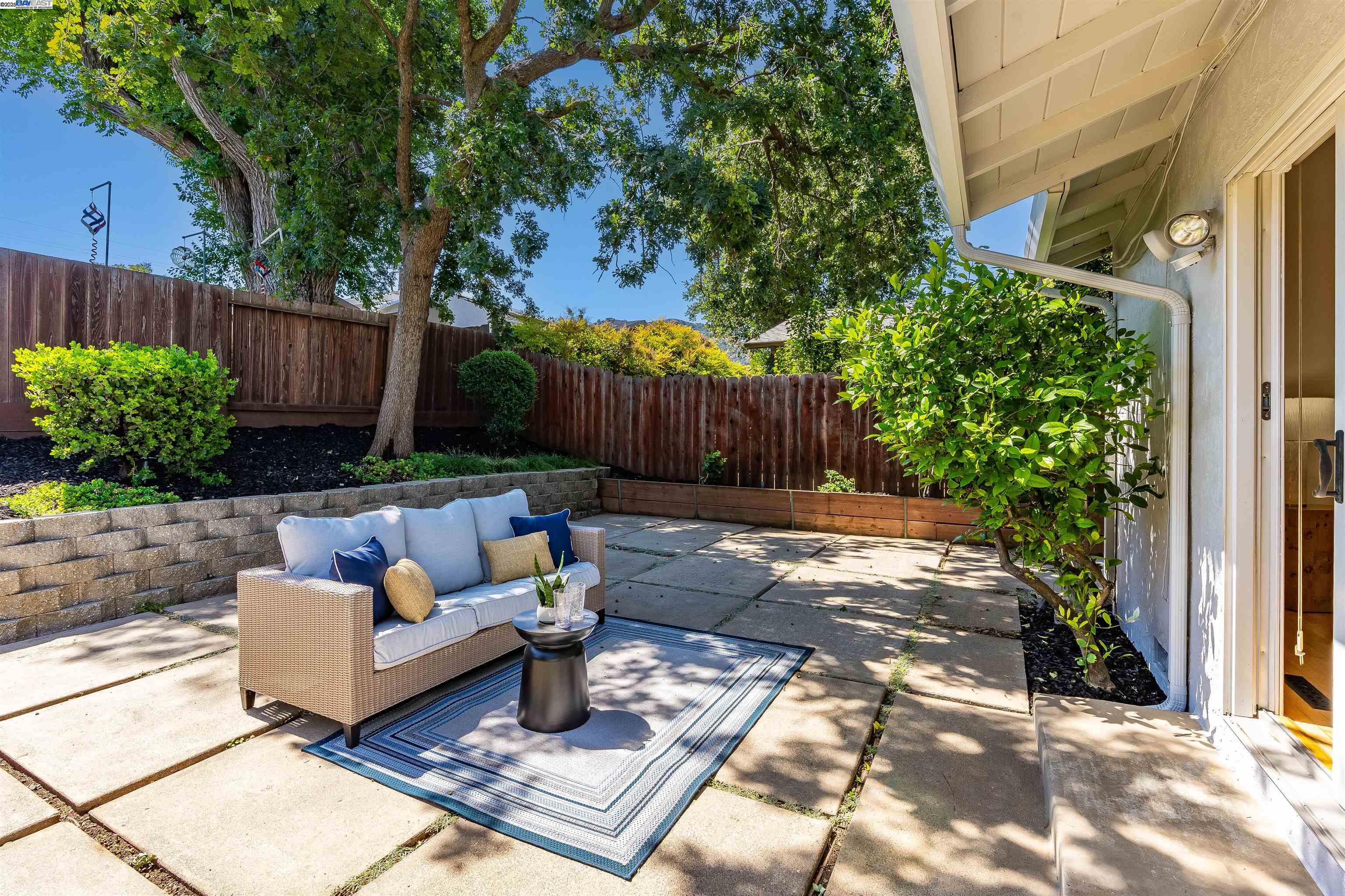 Detail Gallery Image 30 of 32 For 1337 Pennsylvania Blvd, Concord,  CA 94521 - 3 Beds | 2 Baths