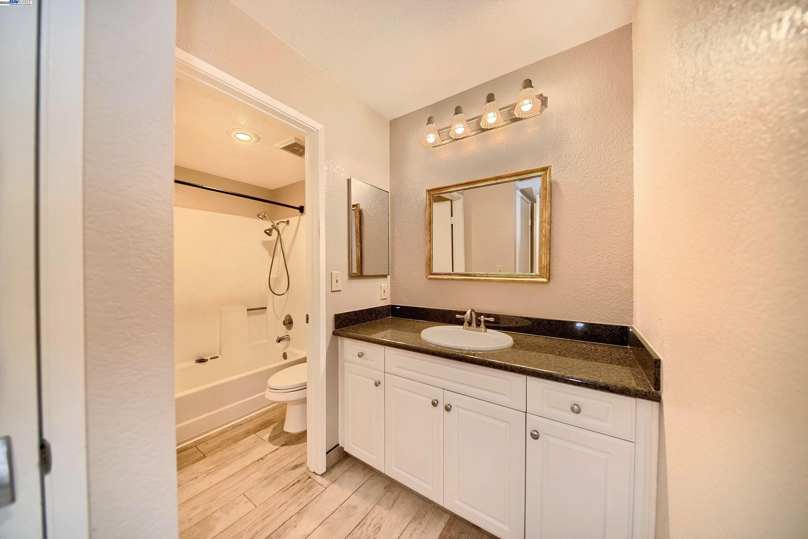 Photo #25: 41099043 Listing: Photo #25