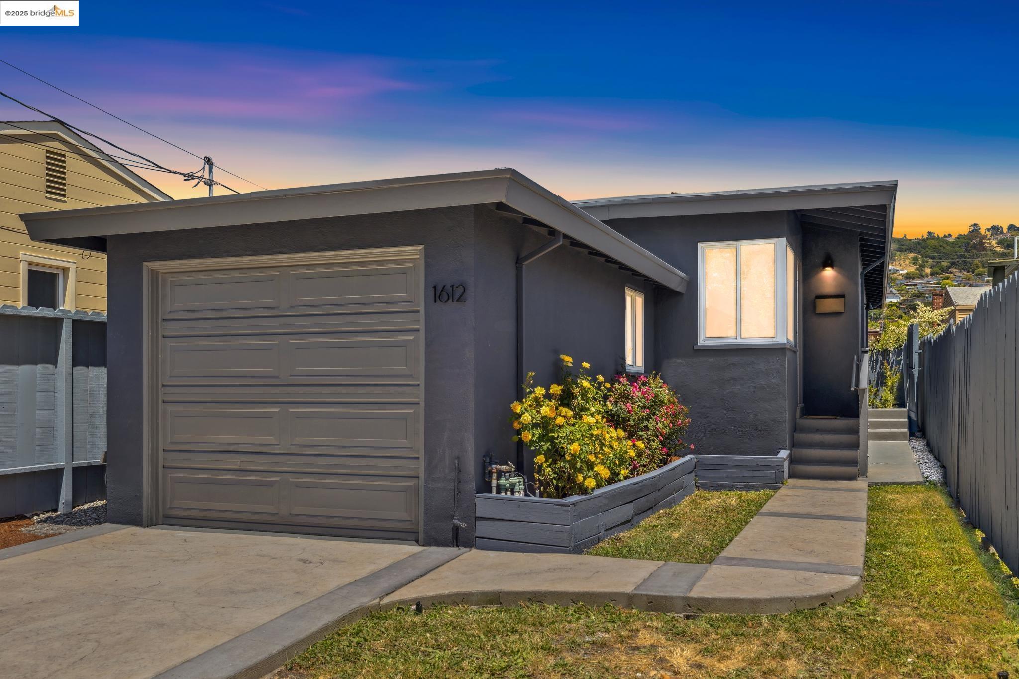Detail Gallery Image 1 of 1 For 1612 Elm St, El Cerrito,  CA 94530 - 2 Beds | 1 Baths