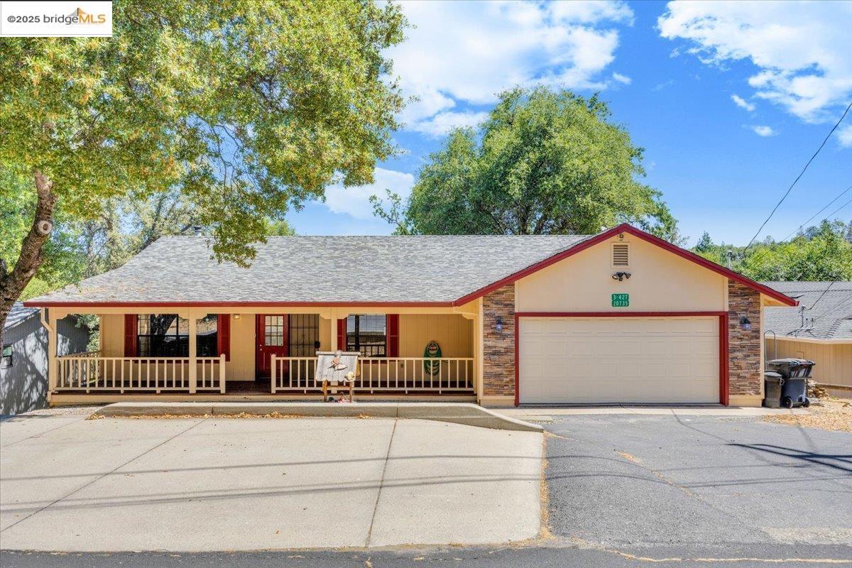 Detail Gallery Image 1 of 1 For 20735 Rising Hill Circle, Groveland,  CA 95321 - 3 Beds | 2/1 Baths