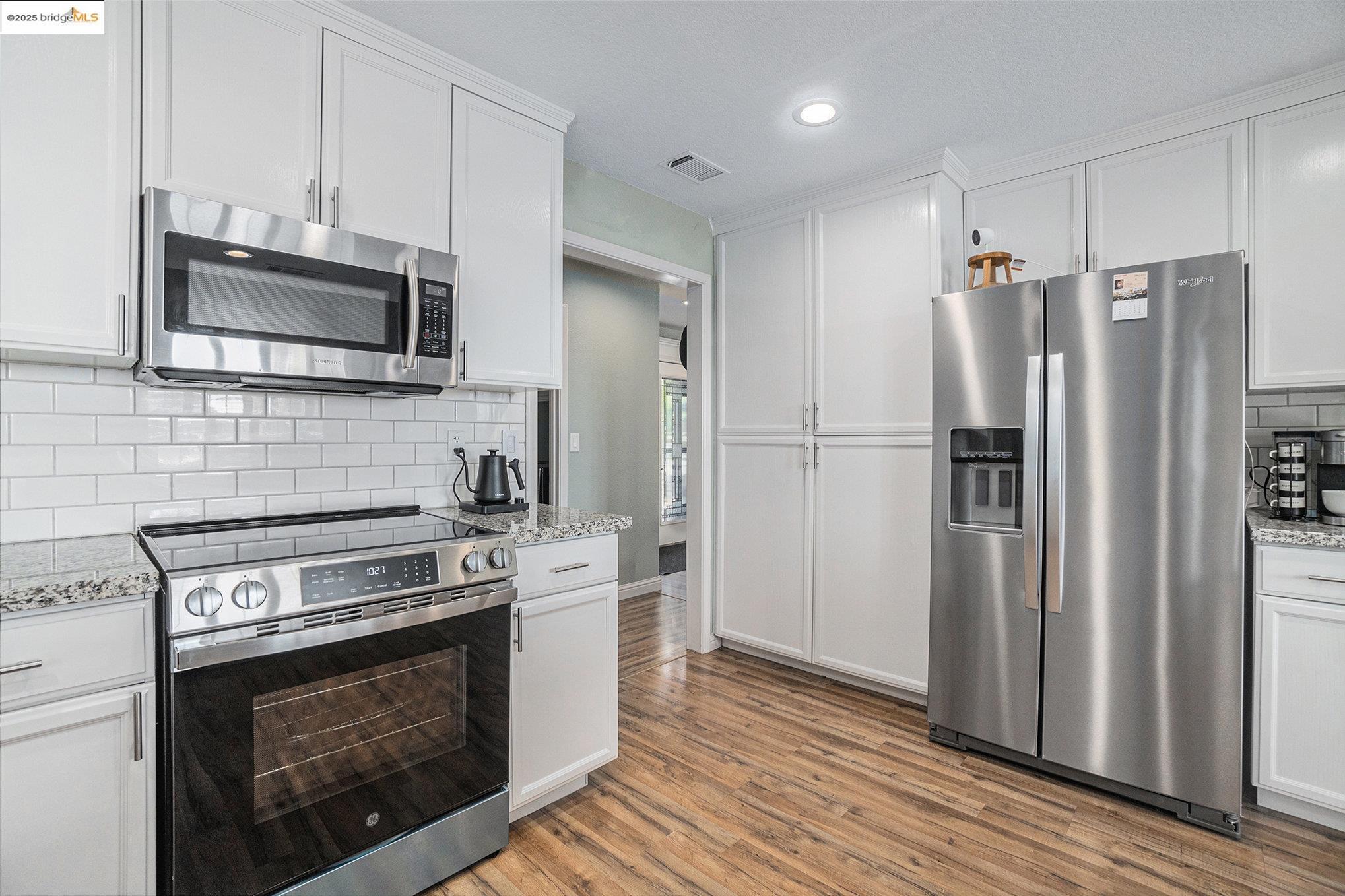 Detail Gallery Image 19 of 53 For 3336 Fontana Pl, Antioch,  CA 94509 - 4 Beds | 2/1 Baths