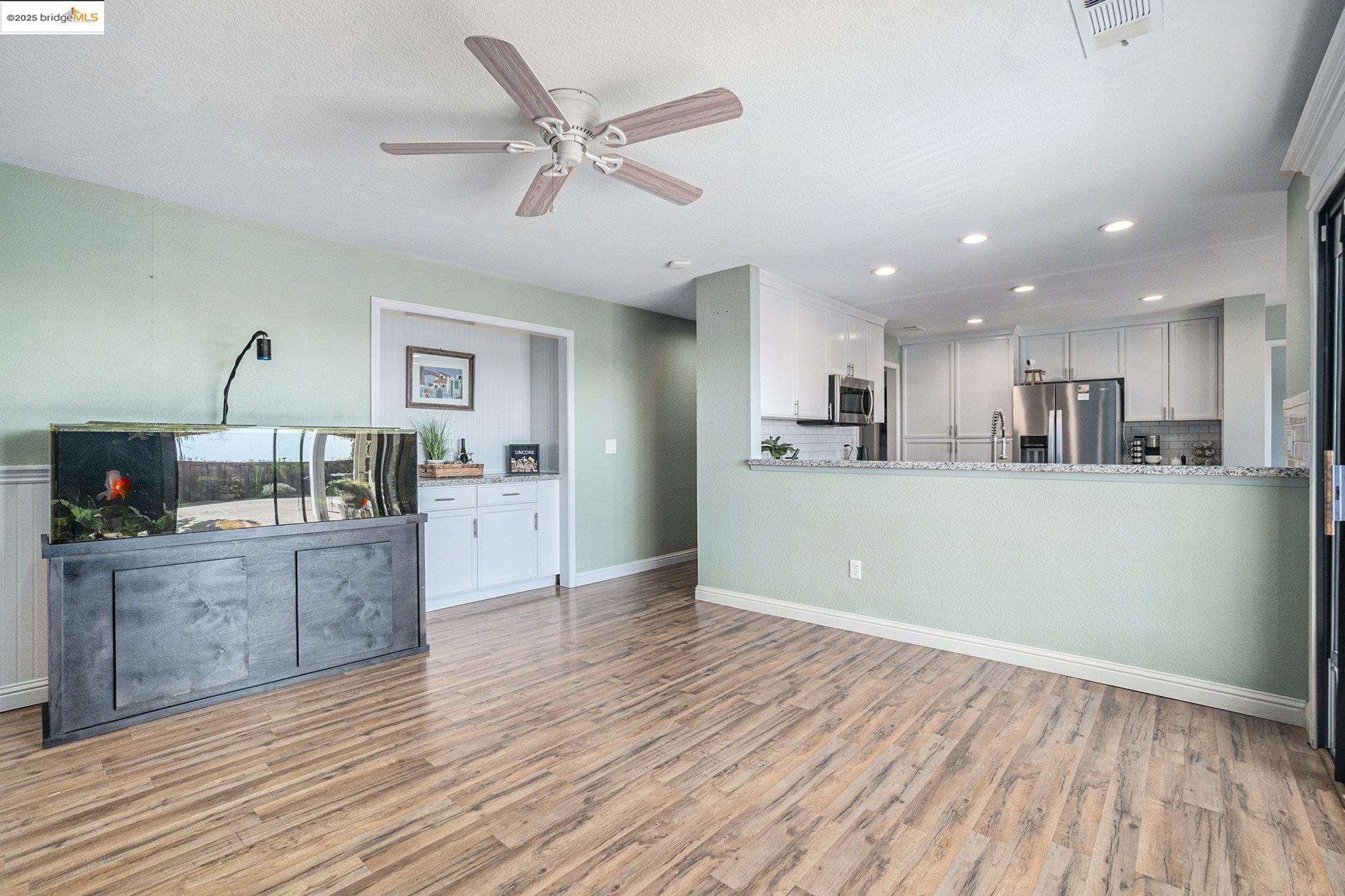 Detail Gallery Image 23 of 53 For 3336 Fontana Pl, Antioch,  CA 94509 - 4 Beds | 2/1 Baths