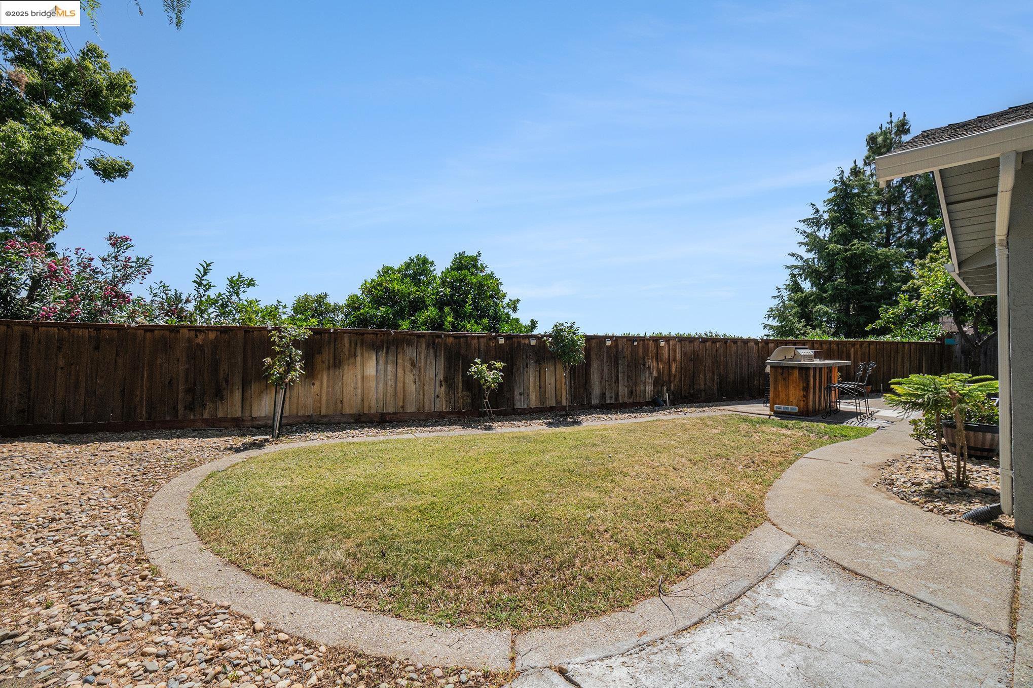 Detail Gallery Image 42 of 53 For 3336 Fontana Pl, Antioch,  CA 94509 - 4 Beds | 2/1 Baths